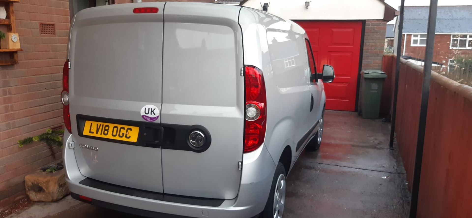 2018 VAUXHALL COMBO 2000 SPORTIVE CDTI SILVER PANEL VAN *PLUS VAT* - Image 9 of 18