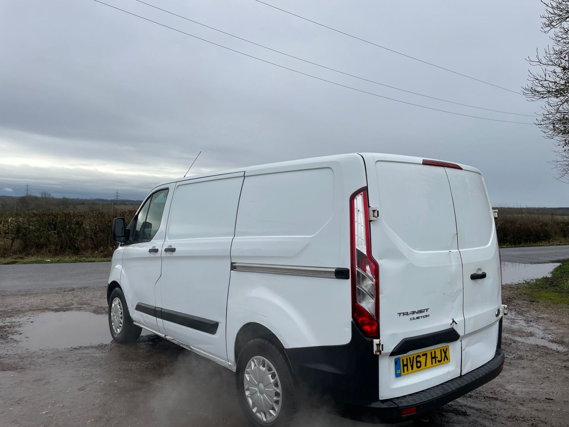 2017 FORD TRANSIT CUSTOM 290 WHITE PANEL VAN *PLUS VAT* - Image 4 of 11