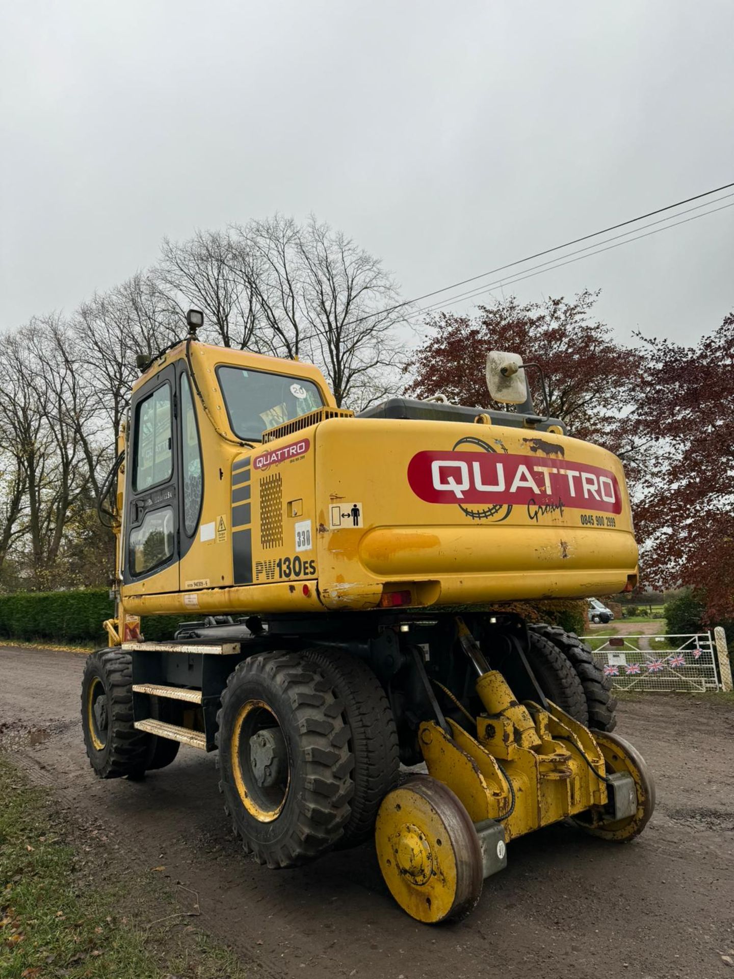 KOMATSU PW130ES-6K 4WD WHEELED EXCAVATOR C/W QUICK HITCH & RAILWAY GEAR *PLUS VAT* - Image 5 of 16