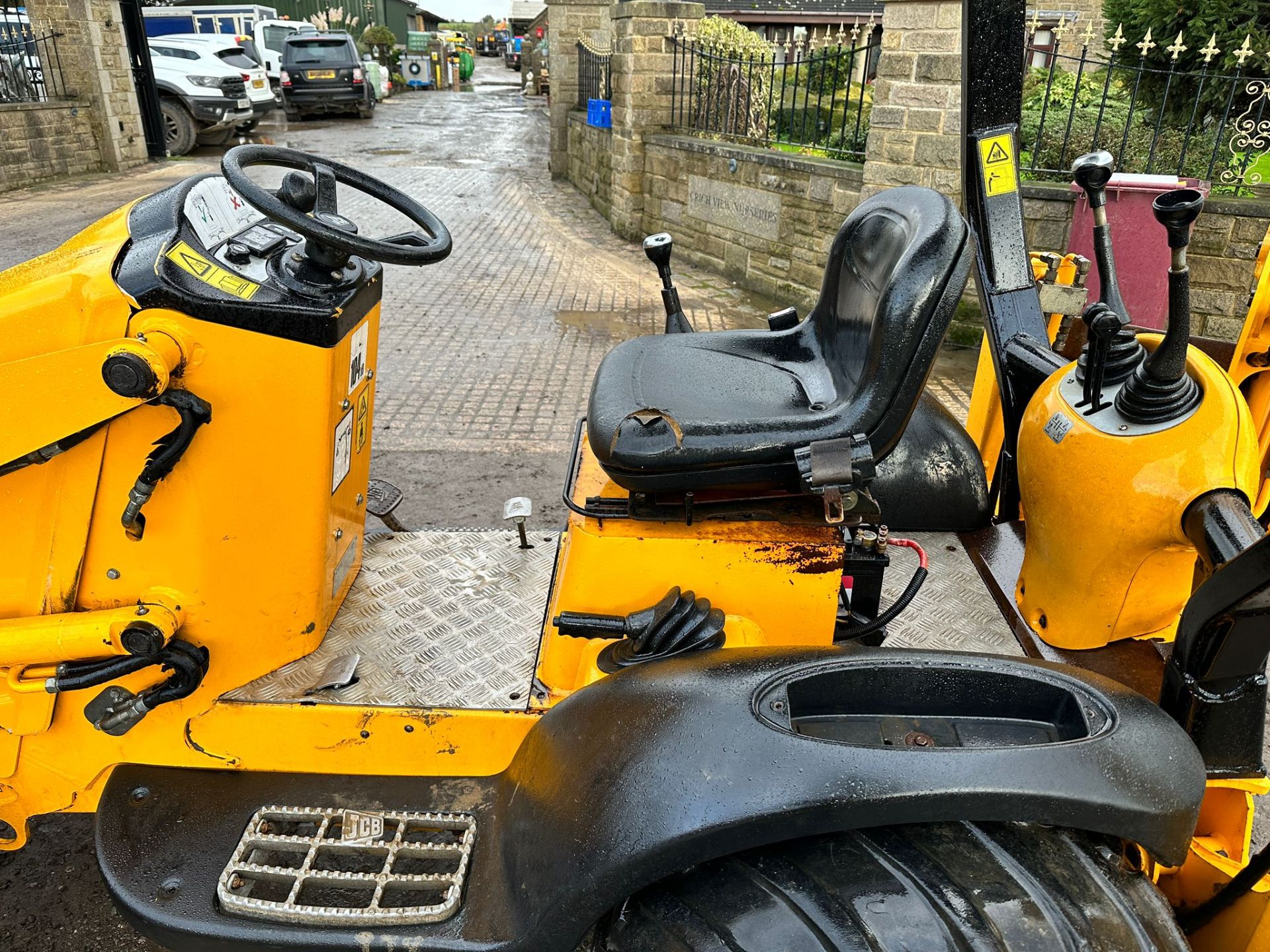 JCB MINI CX DIESEL FRONT LOADER BACKHOE *PLUS VAT* - Image 14 of 24