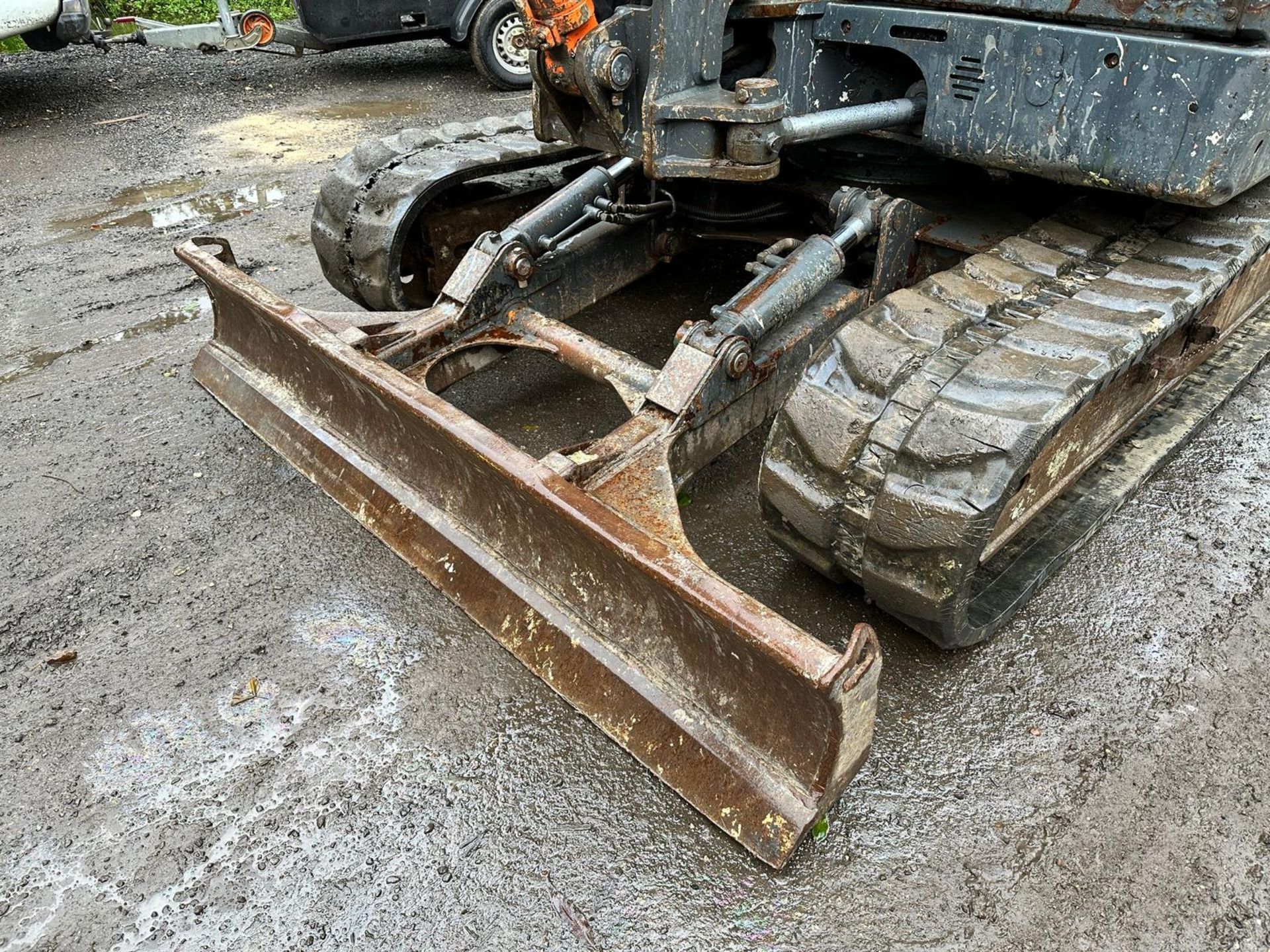 2012 DOOSAN DX80R EXCAVATOR WITH 5 TINE ORANGE PEEL GRAB *PLUS VAT* - Image 7 of 23