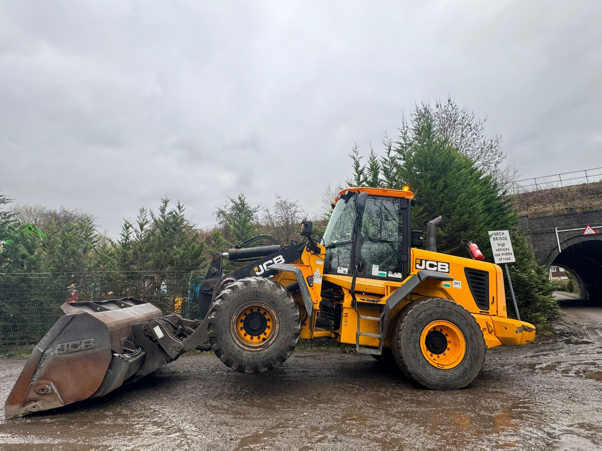 2012 JCB 436E LOADING SHOVEL ROAD REGISTERED *PLUS VAT* - Image 2 of 16