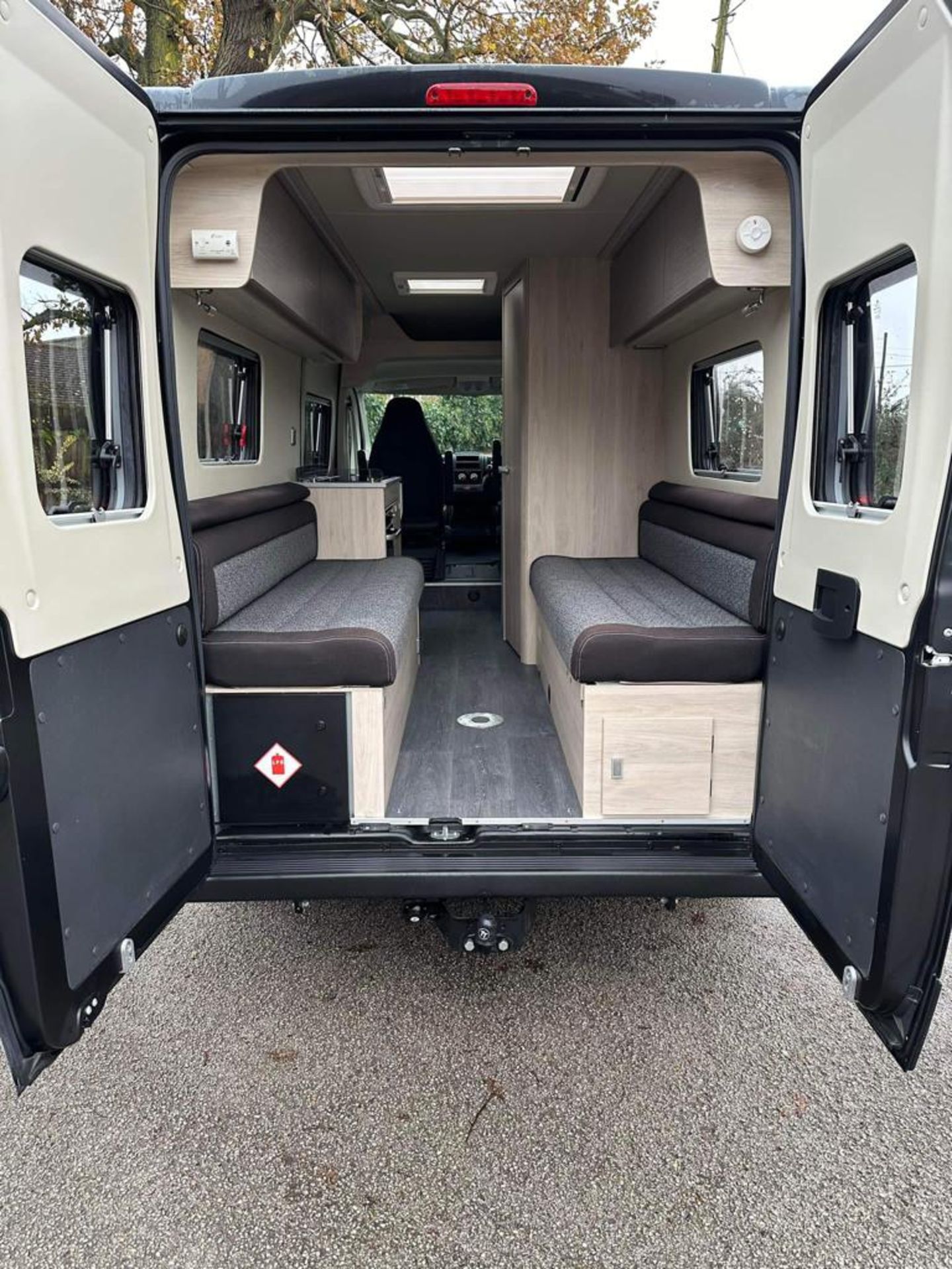 2021 FIAT AUTO-TRAIL EXPEDITION 66 BLACK MOTORHOME CAMPER UNDER 6K MILES! *NO VAT* - Image 10 of 31