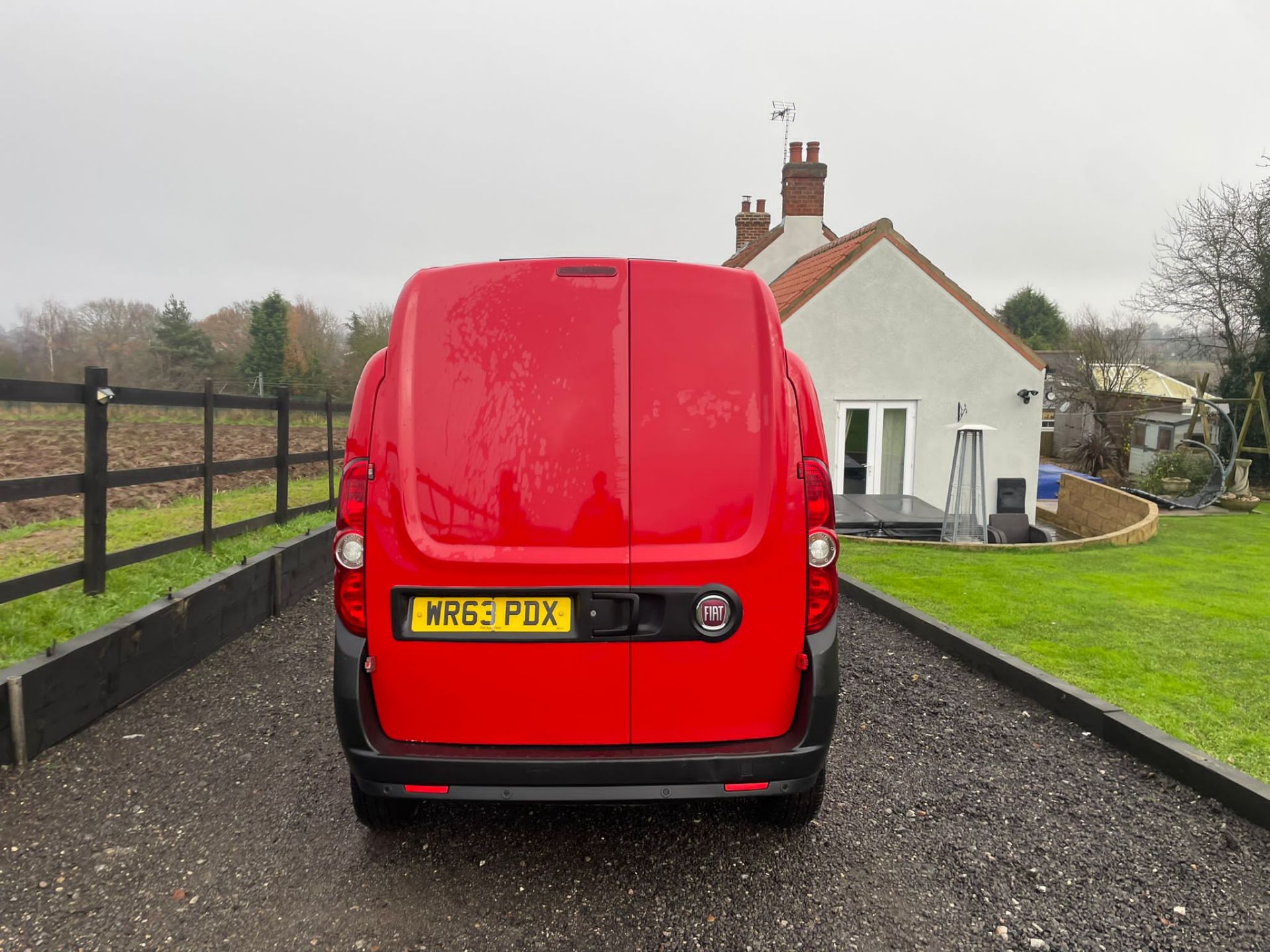 2013 FIAT DOBLO 16V XL MULTIJET LWB RED PANEL VAN *NO VAT* - Image 5 of 11