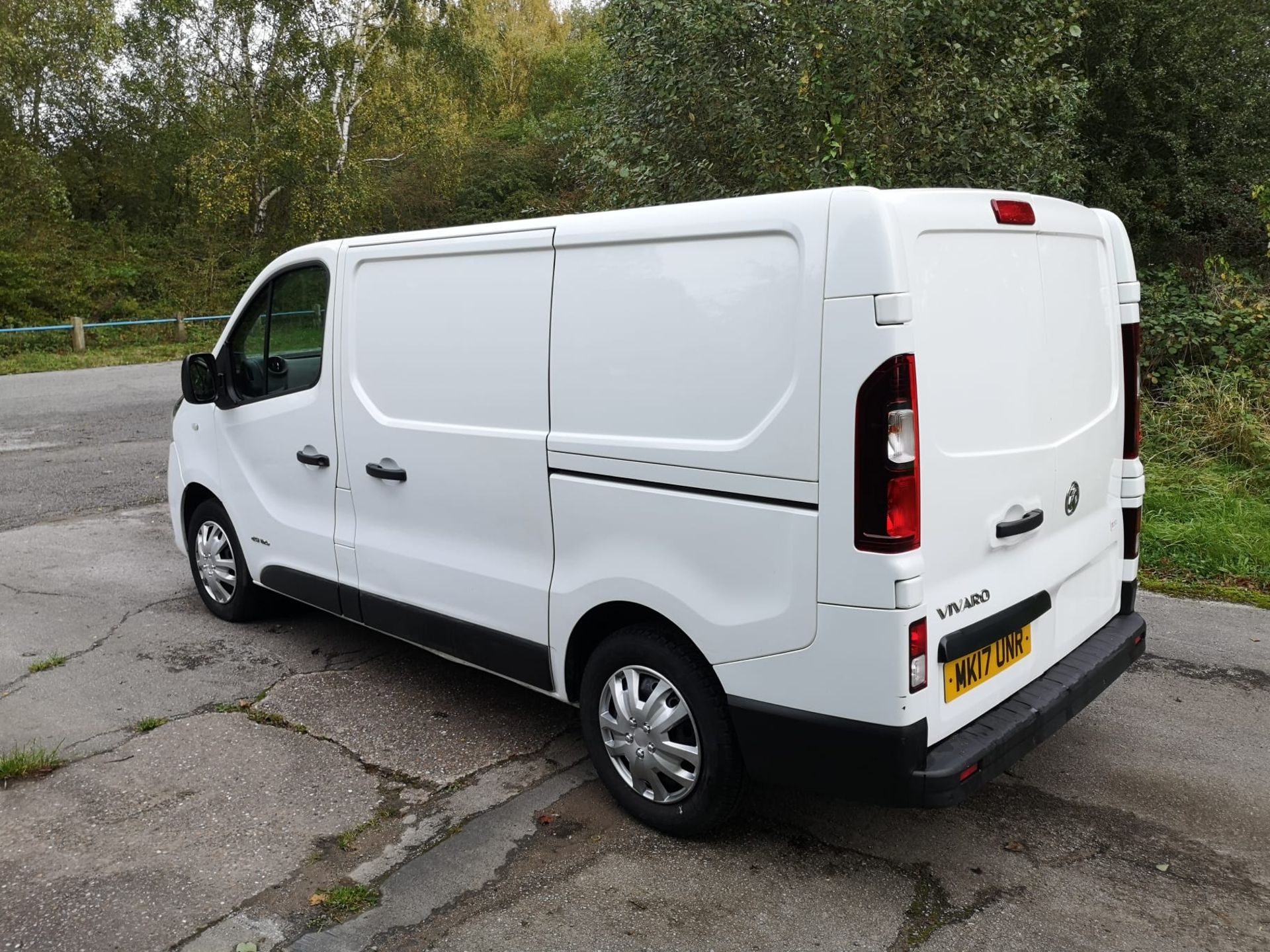 2017 RENAULT TRAFIC SL27 BUSINESS + DCI WHITE PANEL VAN *NO VAT* - Image 6 of 18