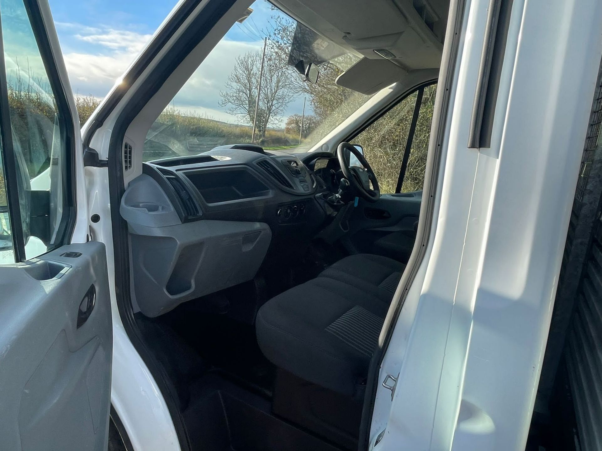 2016 FORD TRANSIT 350 WHITE CHASSIS CAB *PLUS VAT* - Image 12 of 12