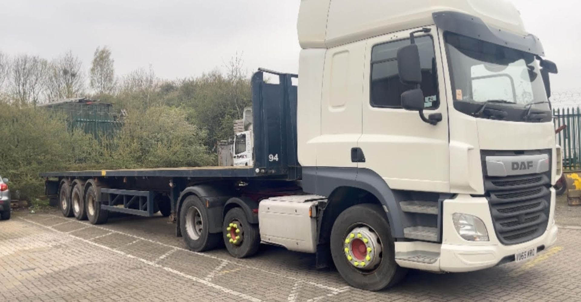 2016 DAF TRUCKS CF 460 EURO 6 WHITE LCV WITH TRAILER *PLUS VAT*