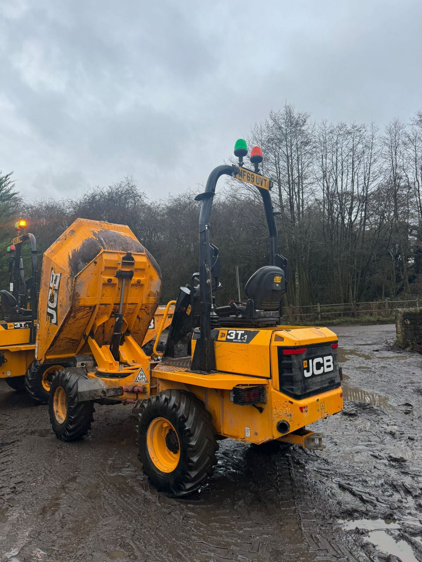 2019/69 JCB 3T-1 SWIVEL TIP 3 TON SWIVEL SKIP DUMPER *PLUS VAT* - Image 8 of 18