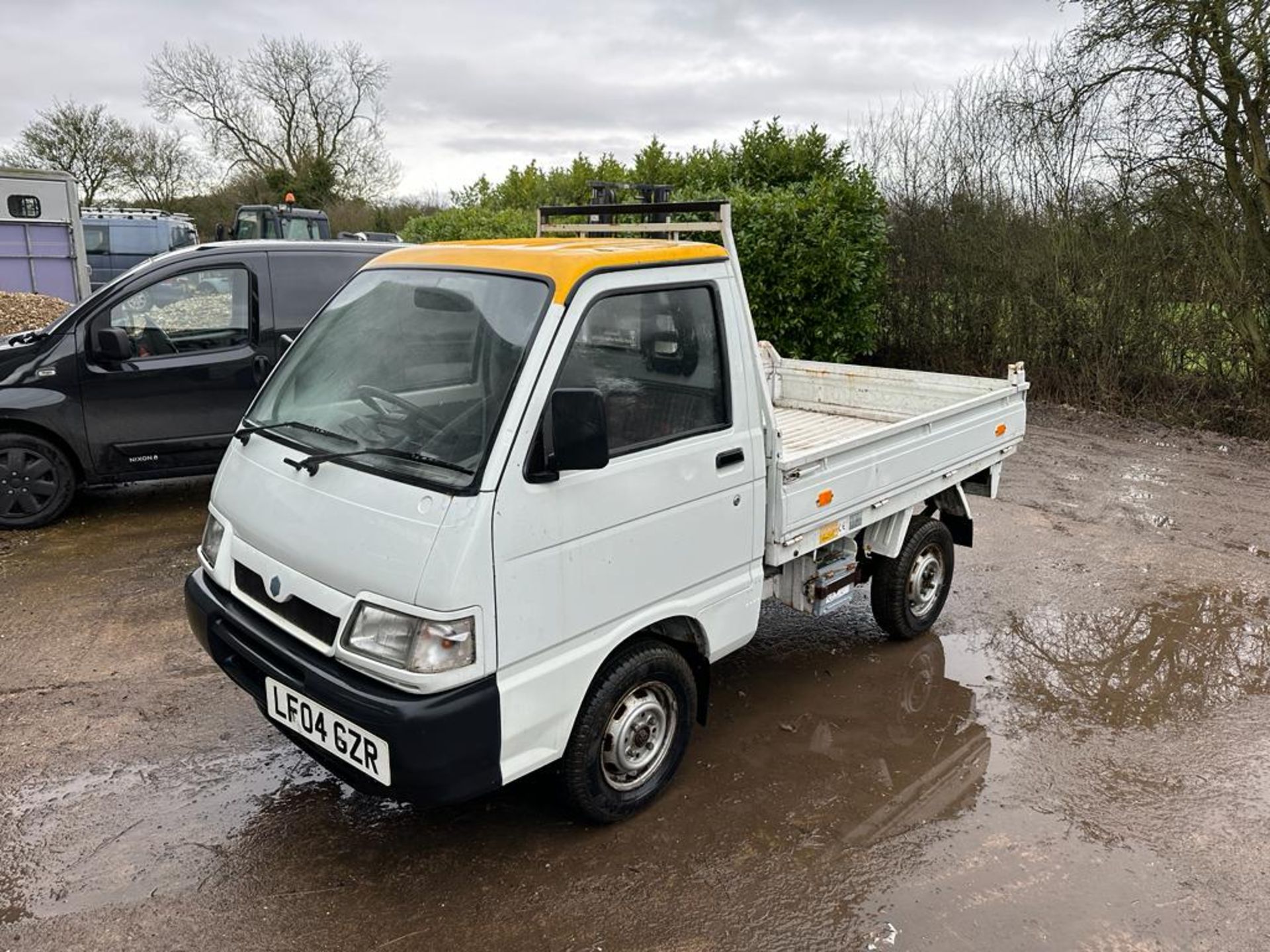 RARE 2004 WARRANTED 15K miles PIAGGIO PORTER DIESEL WHITE PICK UP TIPPER *NO VAT* - Image 4 of 19