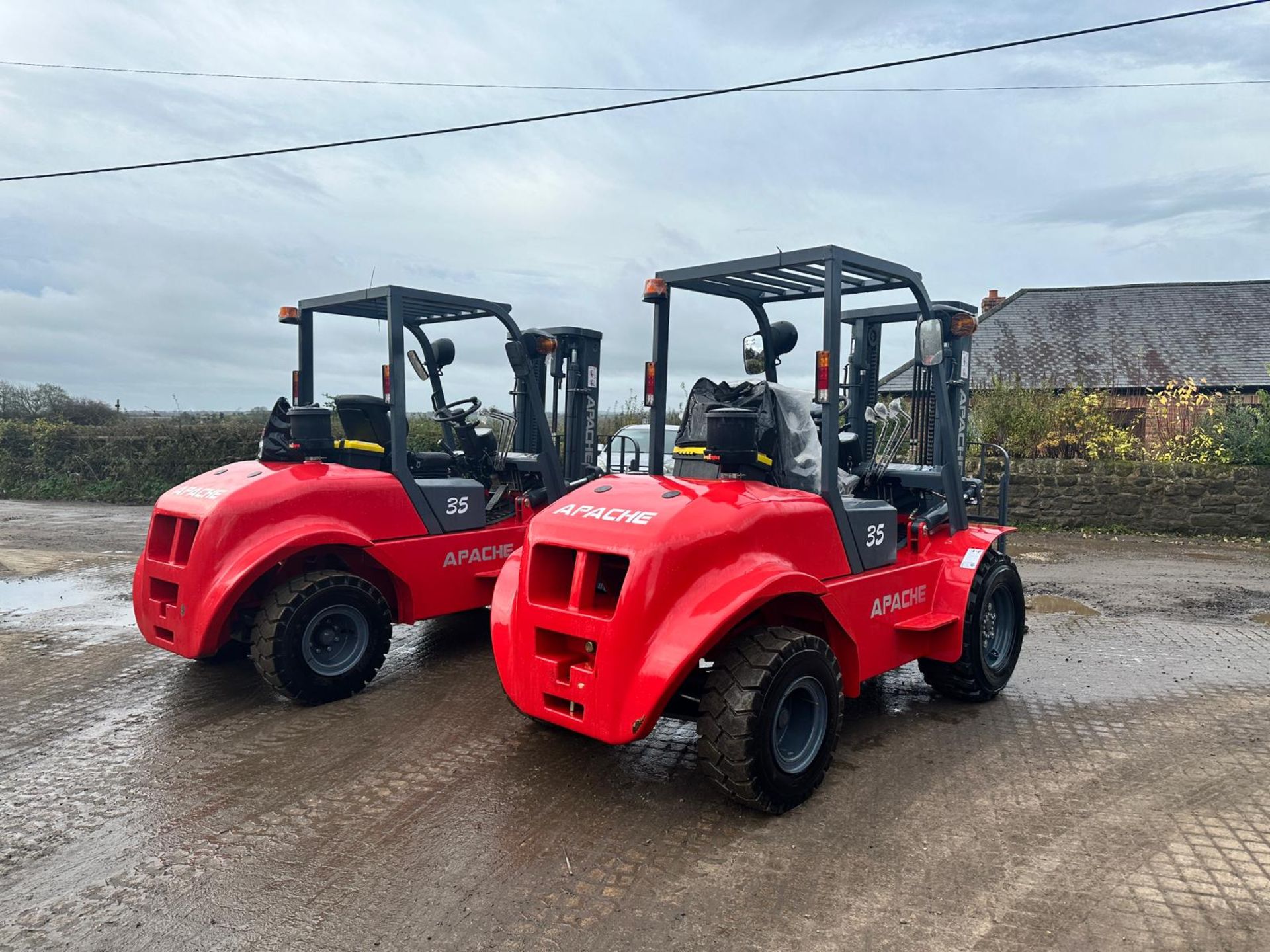 NEW/UNUSED 2023 APACHE CPC35 3.5 TON DIESEL ROUGH TERRAIN FORKLIFT *PLUS VAT* - Image 8 of 20