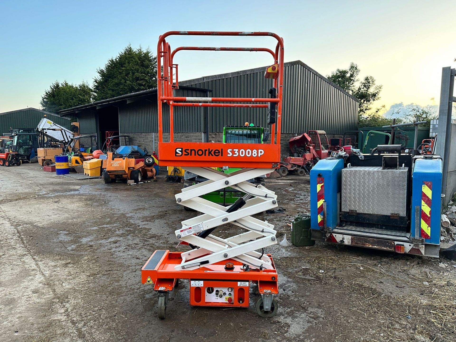 2019 SNORKEL S3008P ELECTRIC (MEWP) SCISSOR LIFT *PLUS VAT* - Image 4 of 12