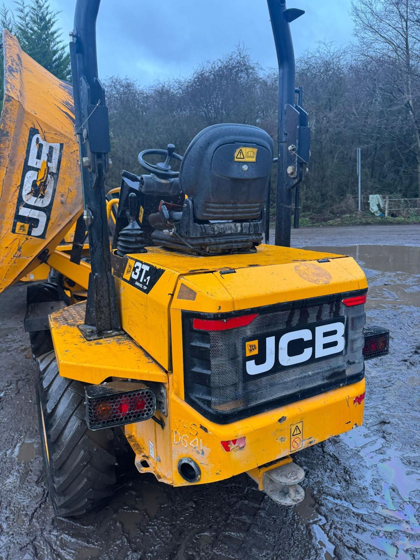 2019/69 JCB 3T-1 SWIVEL TIP 3 TON SWIVEL SKIP DUMPER *PLUS VAT* - Image 10 of 18