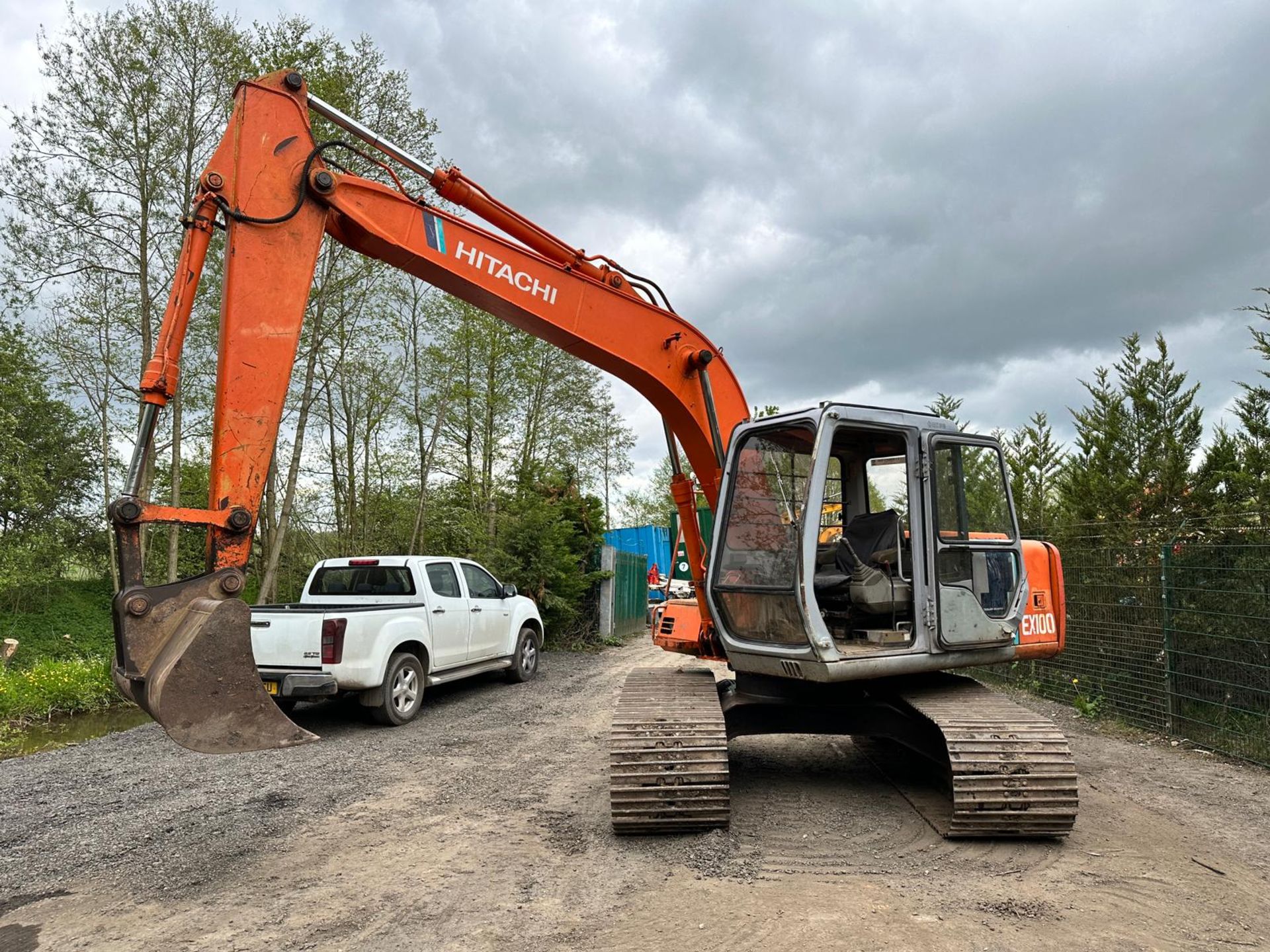 HITACHI EX100-2 EXCAVATOR *PLUS VAT* - Bild 2 aus 26