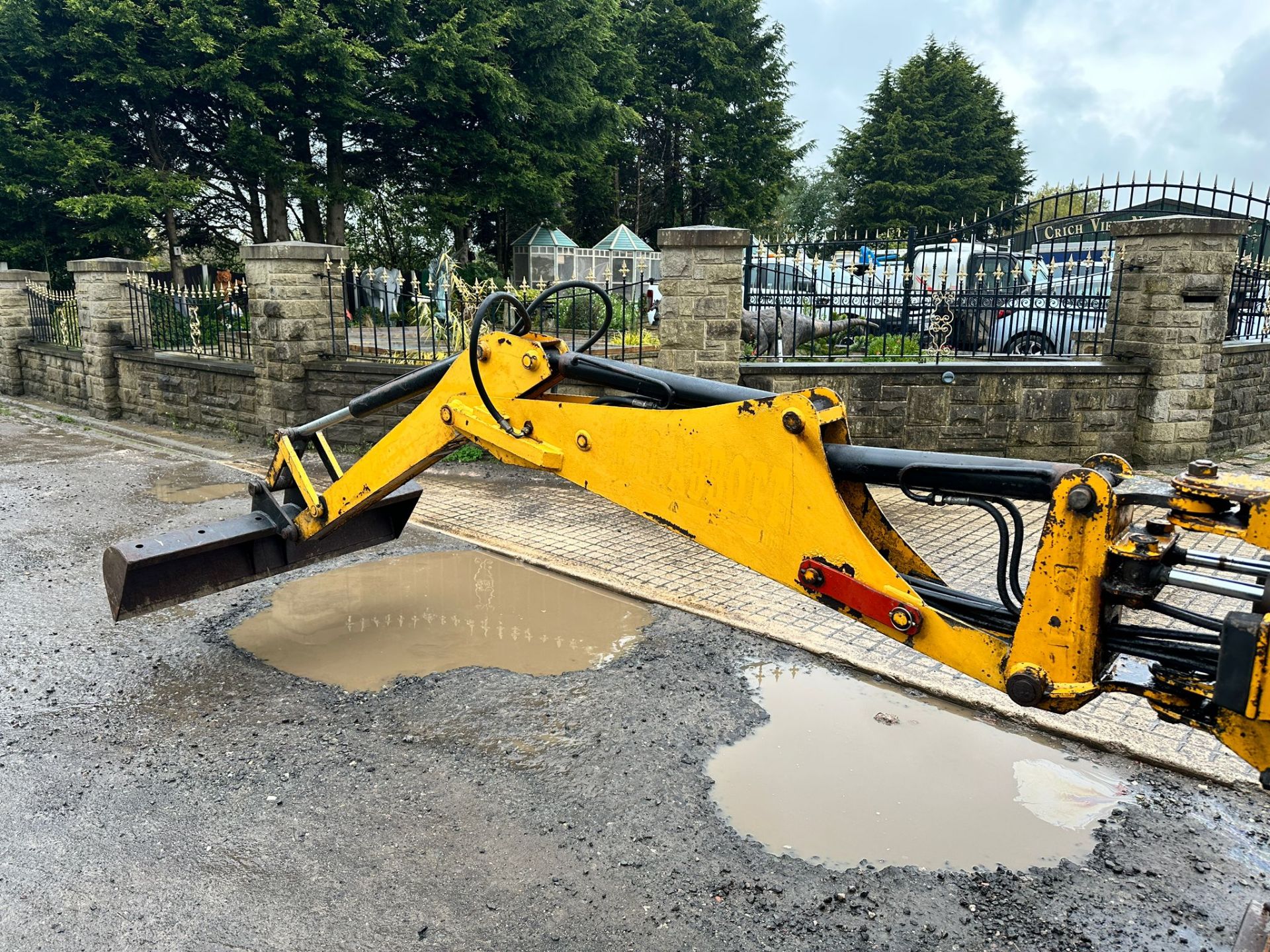 LEWIS BAGDER 4X4 FRONT LOADER BACKHOE *PLUS VAT* - Image 16 of 26