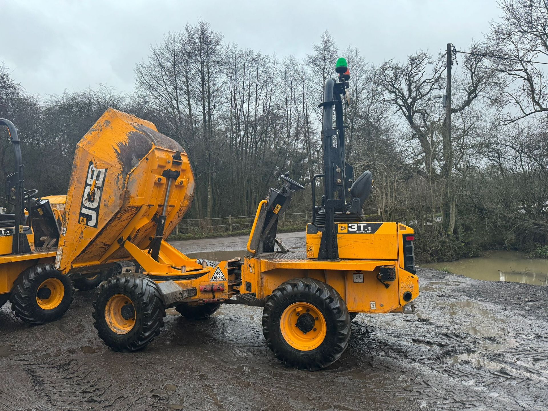 2019/69 JCB 3T-1 SWIVEL TIP 3 TON SWIVEL SKIP DUMPER *PLUS VAT* - Image 7 of 18