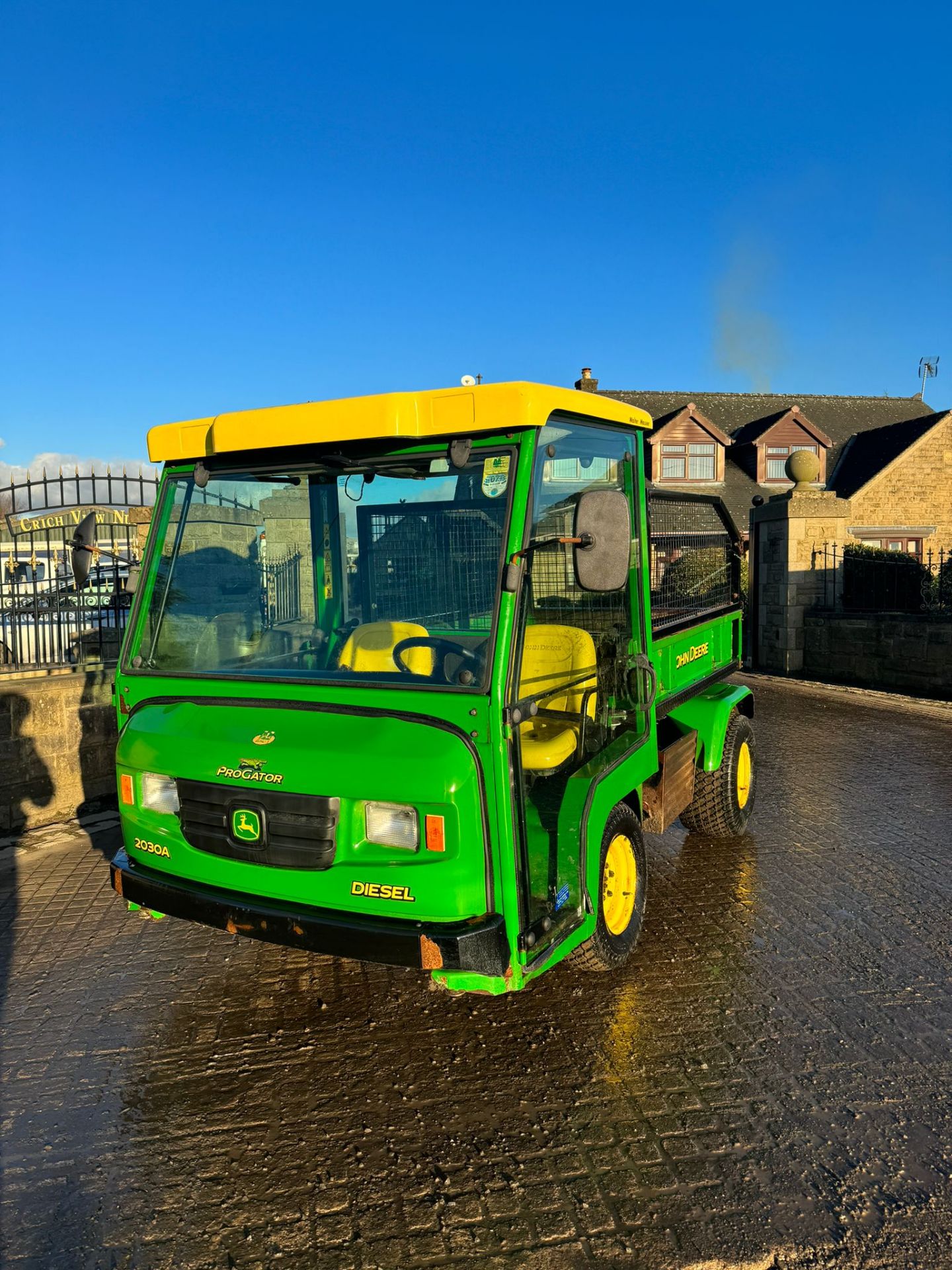 2014 JOHN DEERE 2030A 4WD PRO GATOR *PLUS VAT* - Image 5 of 19