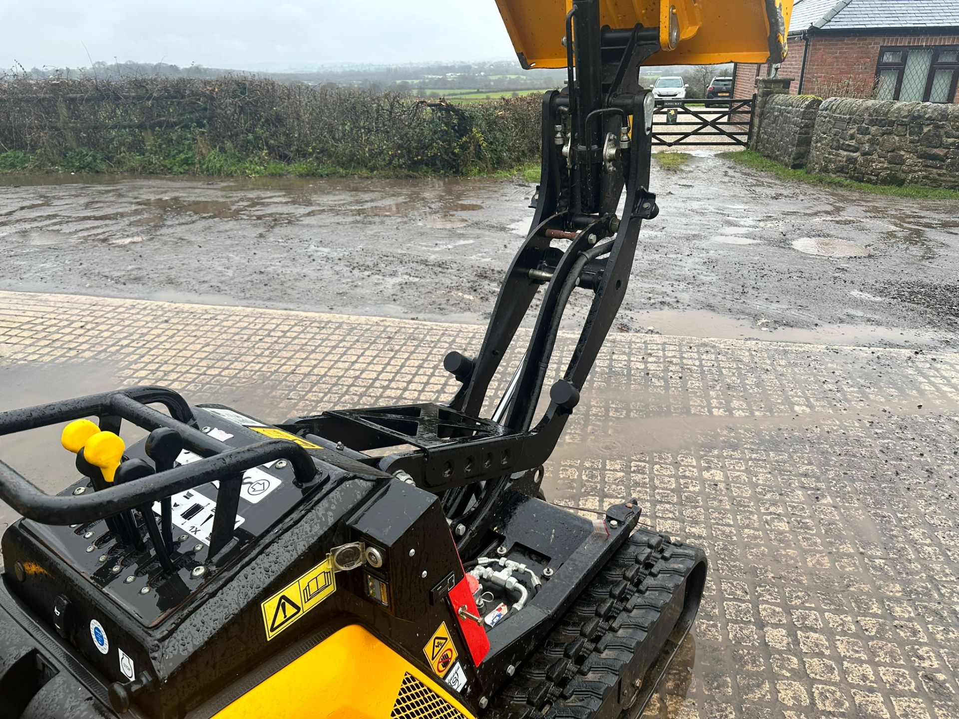 2022 JCB HTD-5 DIESEL TRACKED PEDESTRIAN HIGH TIP DUMPER *PLUS VAT* - Image 9 of 16