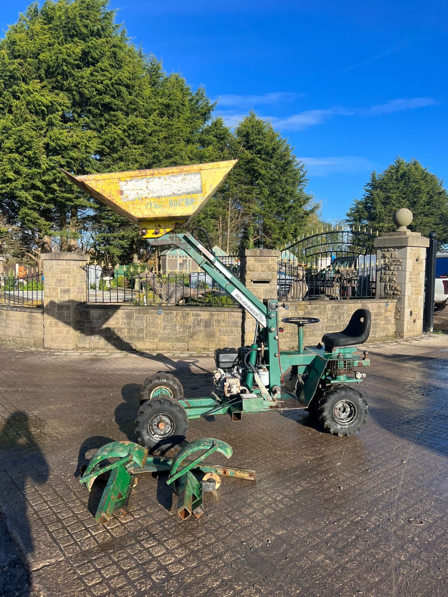 Roughneck high tip ride on dumper *PLUS VAT* - Bild 10 aus 15