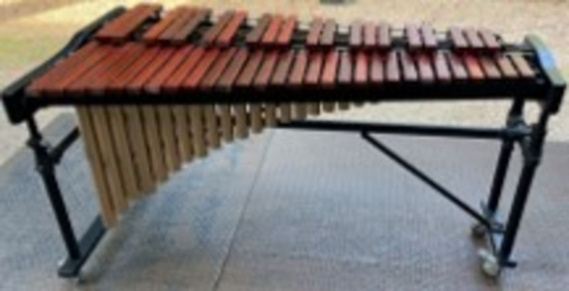 4 octave brand new Marimba in Honduran Rosewood