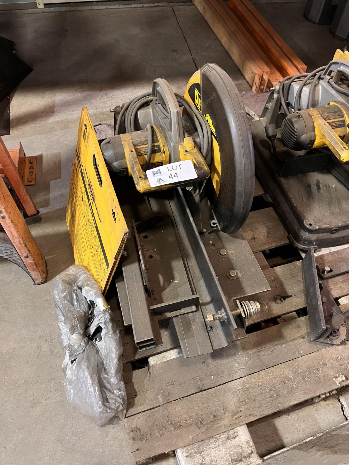 Dewalt 15" Chop Saw