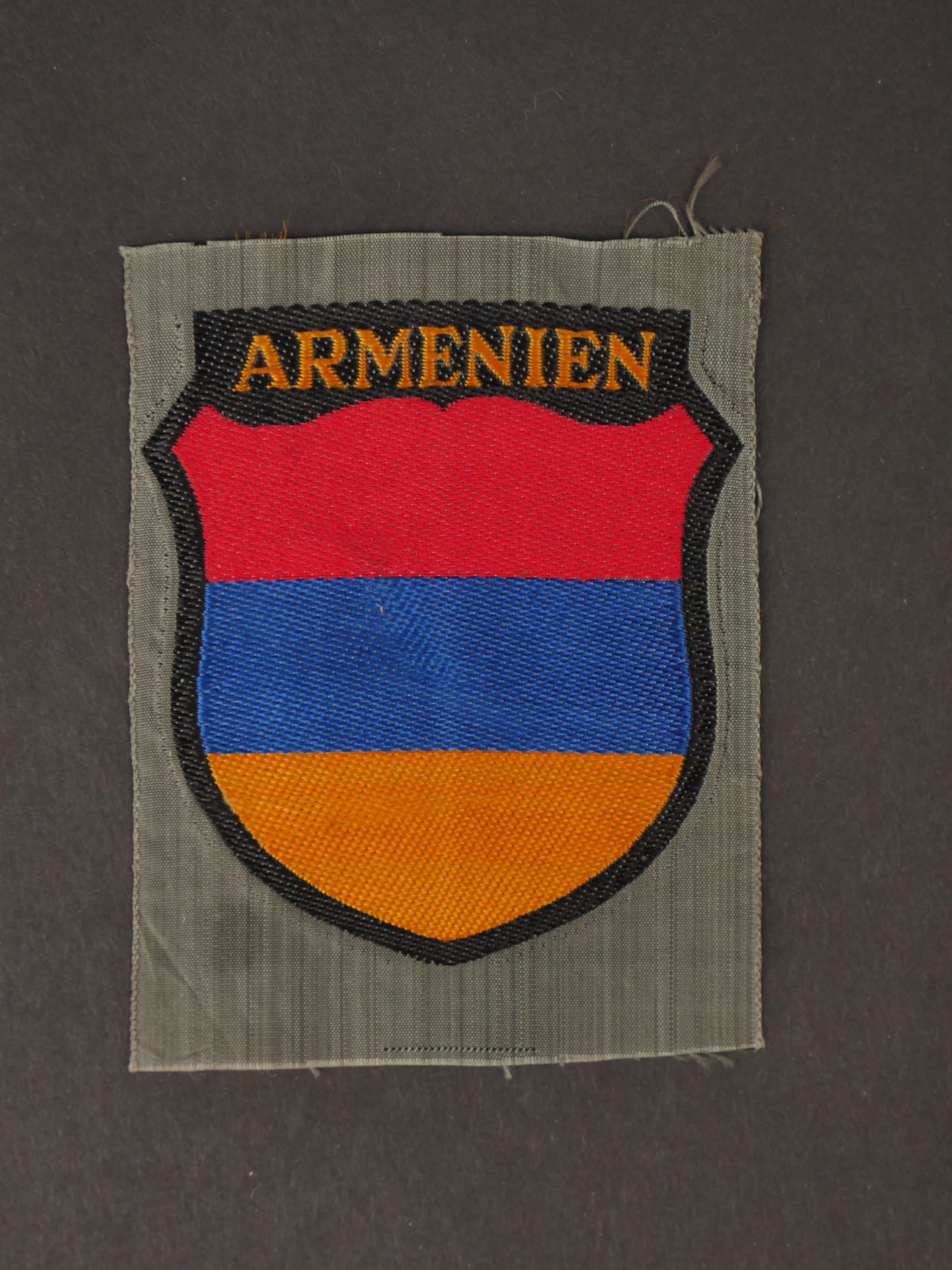 Insigne armenien. Armenian badge.