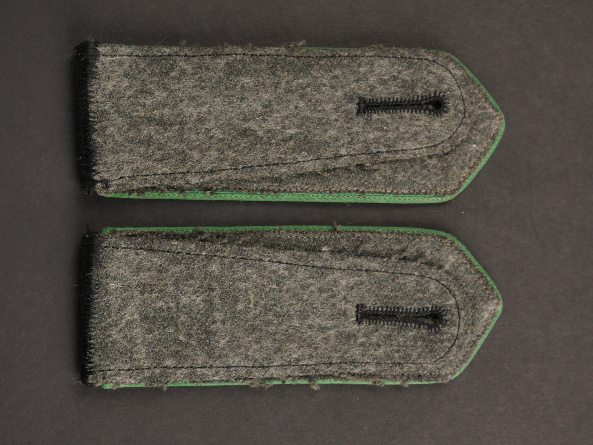Pattes d epaule Schuma.Schuma shoulder straps. - Image 3 of 3