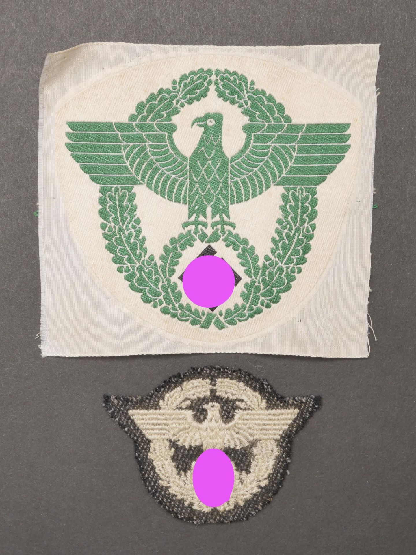 Insignes Polizei. Police insignia.