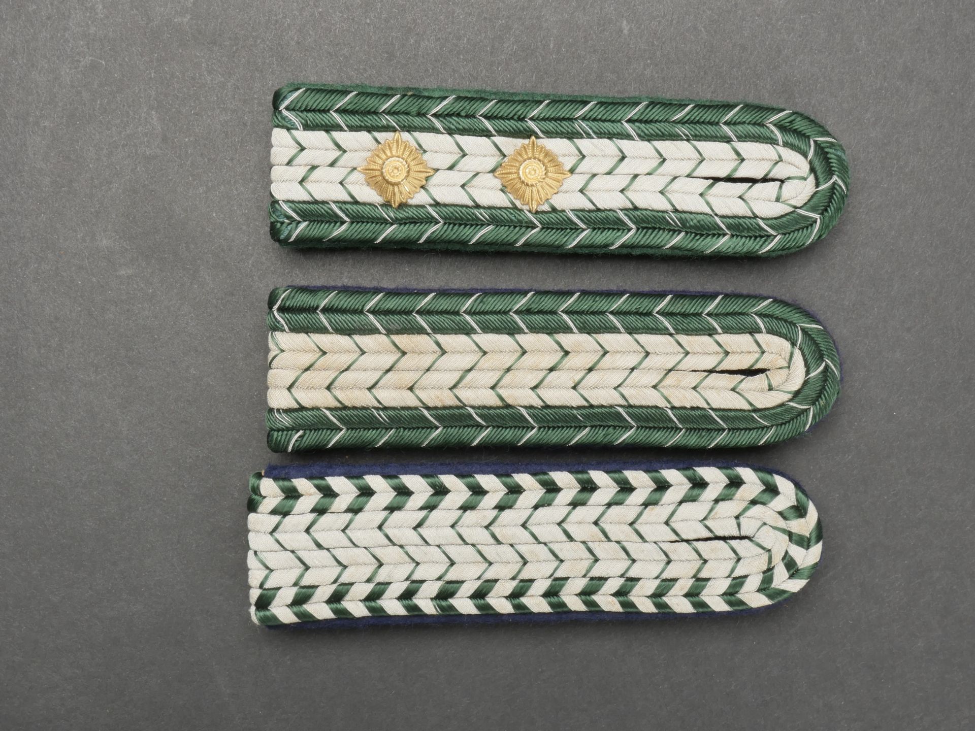 Pattes d epaule douane et RSV. Customs and RSV shoulder straps. - Image 3 of 5