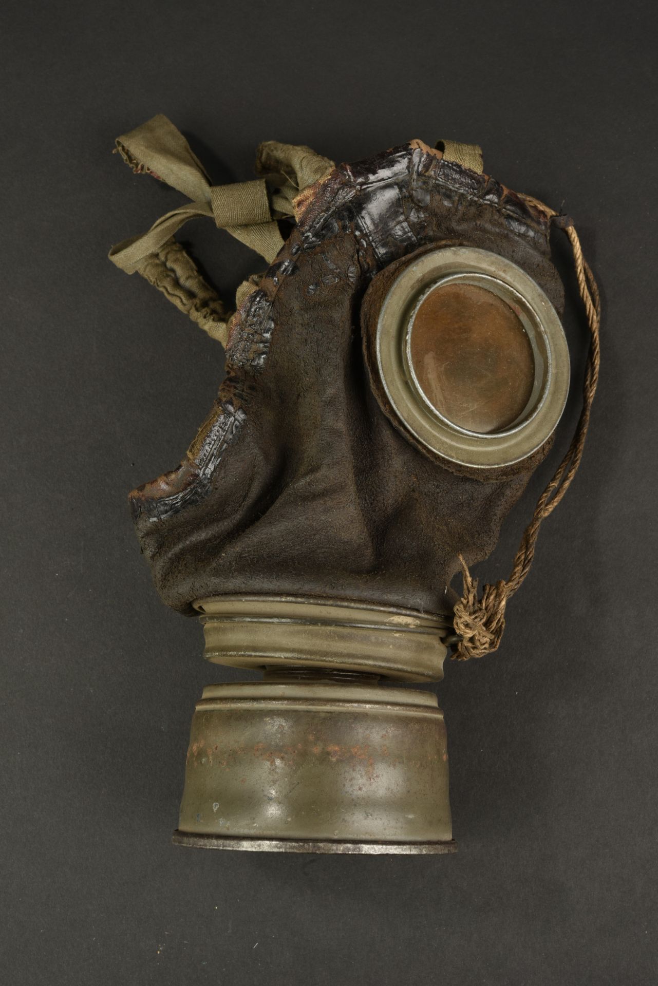 Masque anti-gaz allemand WWI. WWI German anti-gas mask. - Bild 5 aus 5