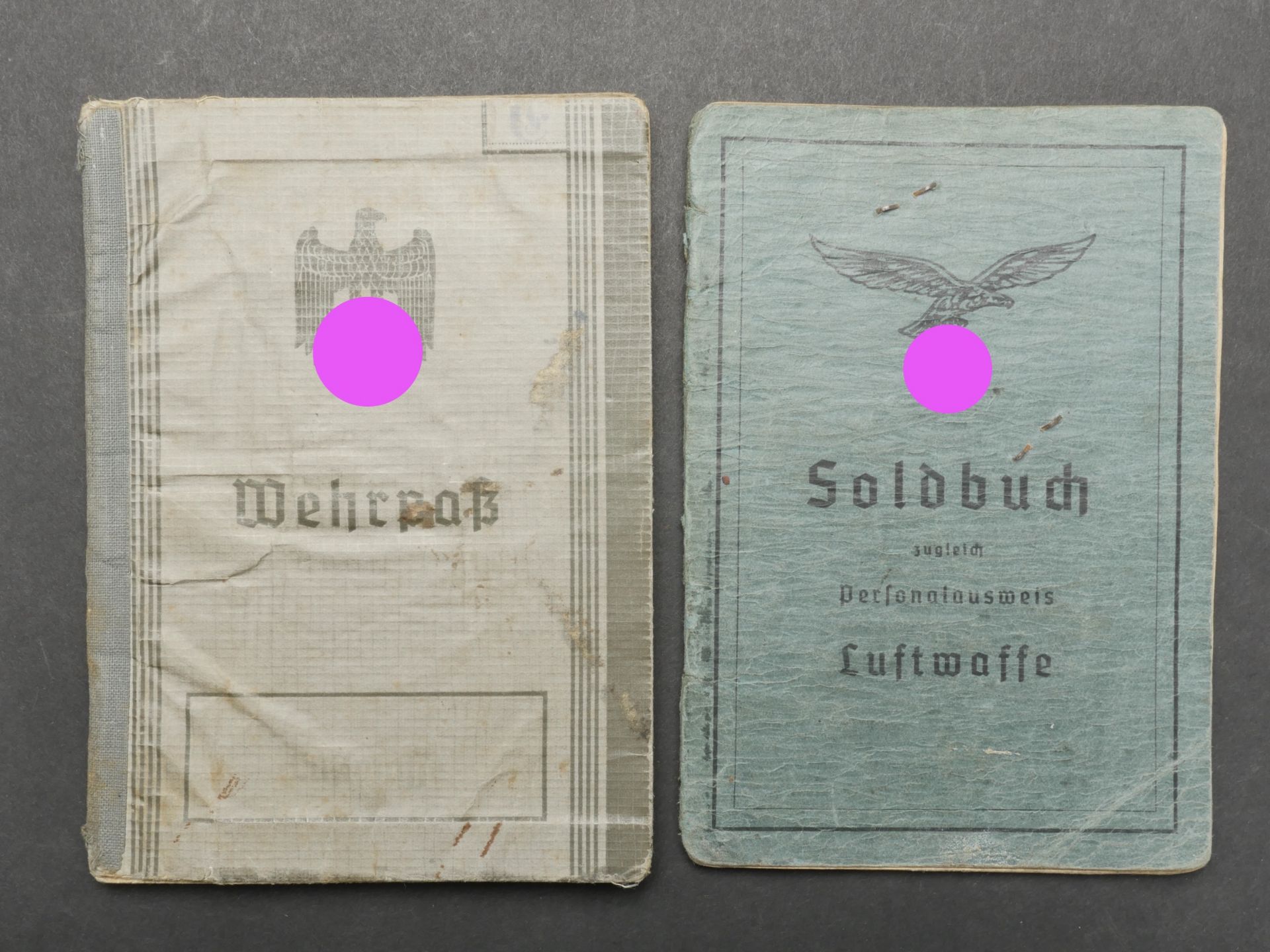 Soldbuch et wehrpass LW. Soldbuch and wehrpass LW.  - Image 2 of 5