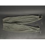 Pantalon d auxiliaire feminin. Nachrichtenhelferinnen pants.