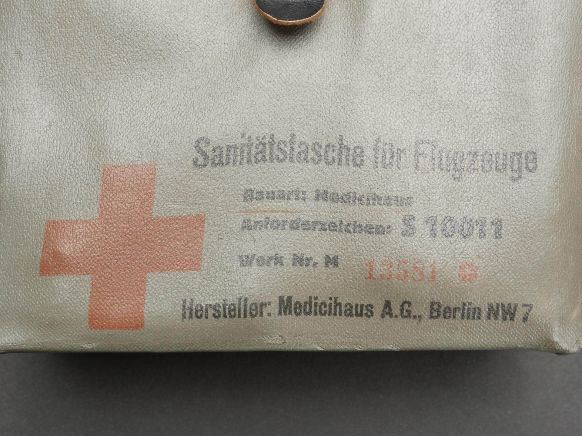 Trousse de survie des pilotes de la Luftwaffe. Survival kit for Luftwaffe pilots.  - Bild 2 aus 5