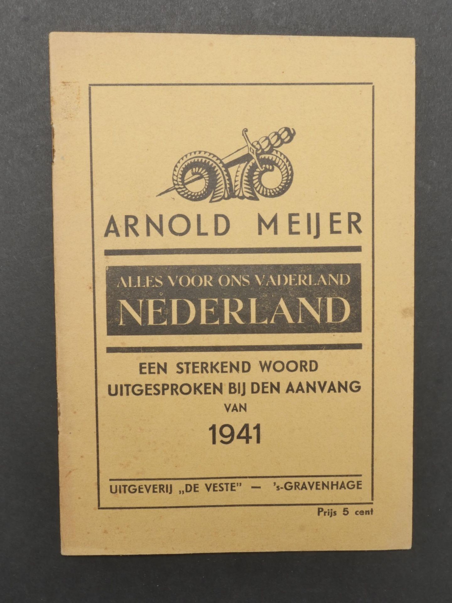 Holland Swart front. 