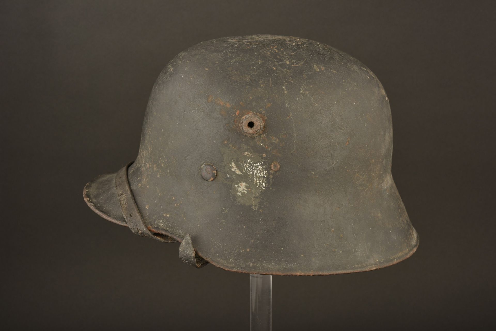 Casque WWI reconditionne. Refurbished WWI helmet. - Image 5 of 5