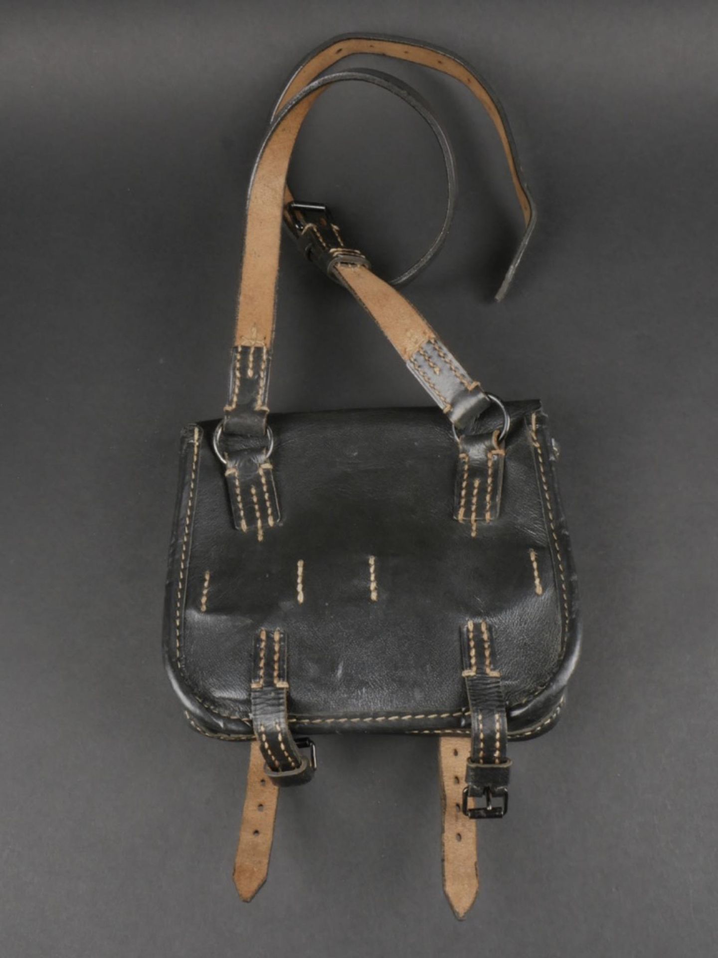 Sacoche de pionnier allemand. 
German pioneer bag. - Image 4 of 10