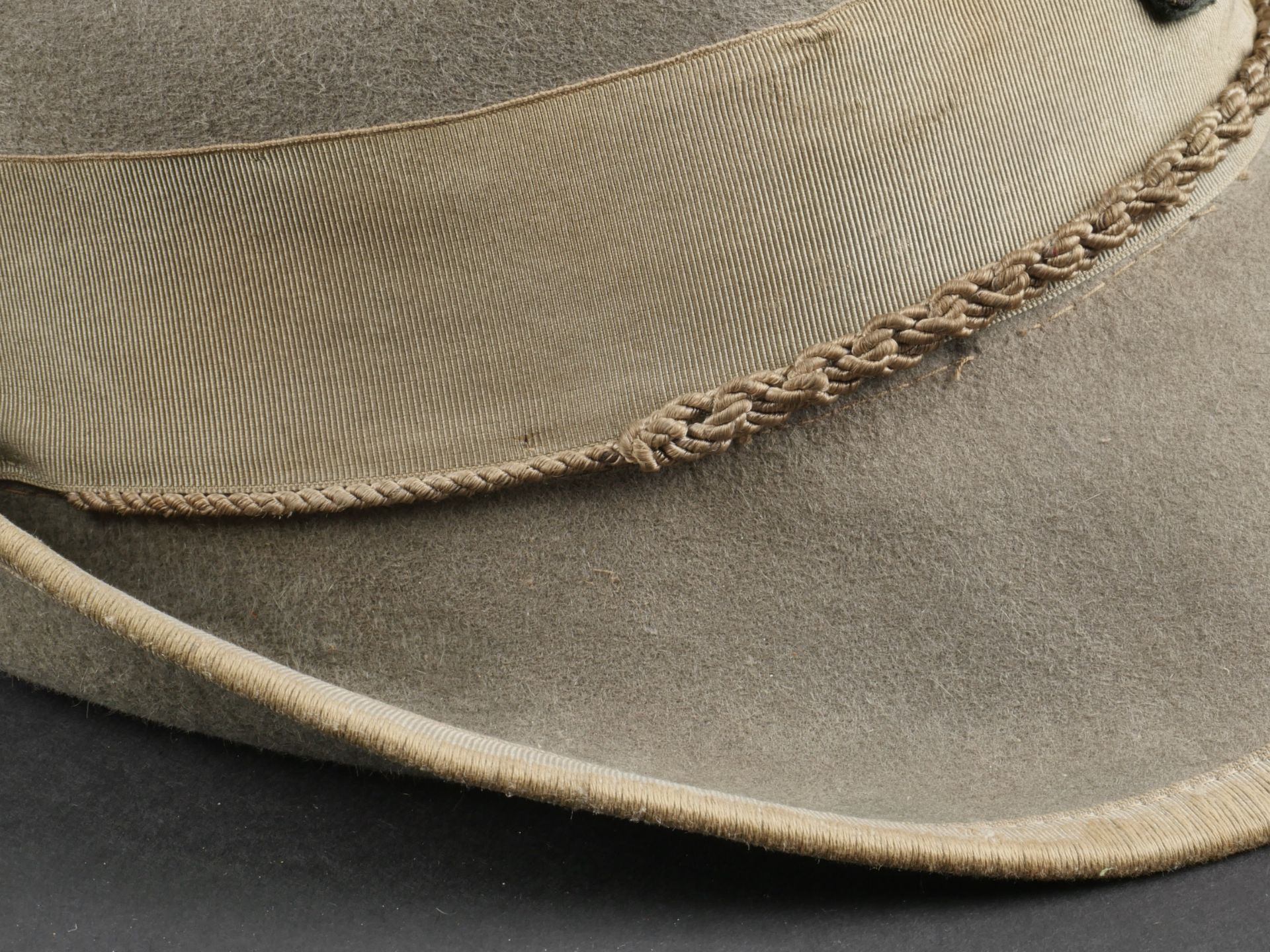 Chapeau de grande tenue de lieutenant du 4eme Regiment des Chasseurs Alpins italien. LieutenantÕs ha - Bild 10 aus 10