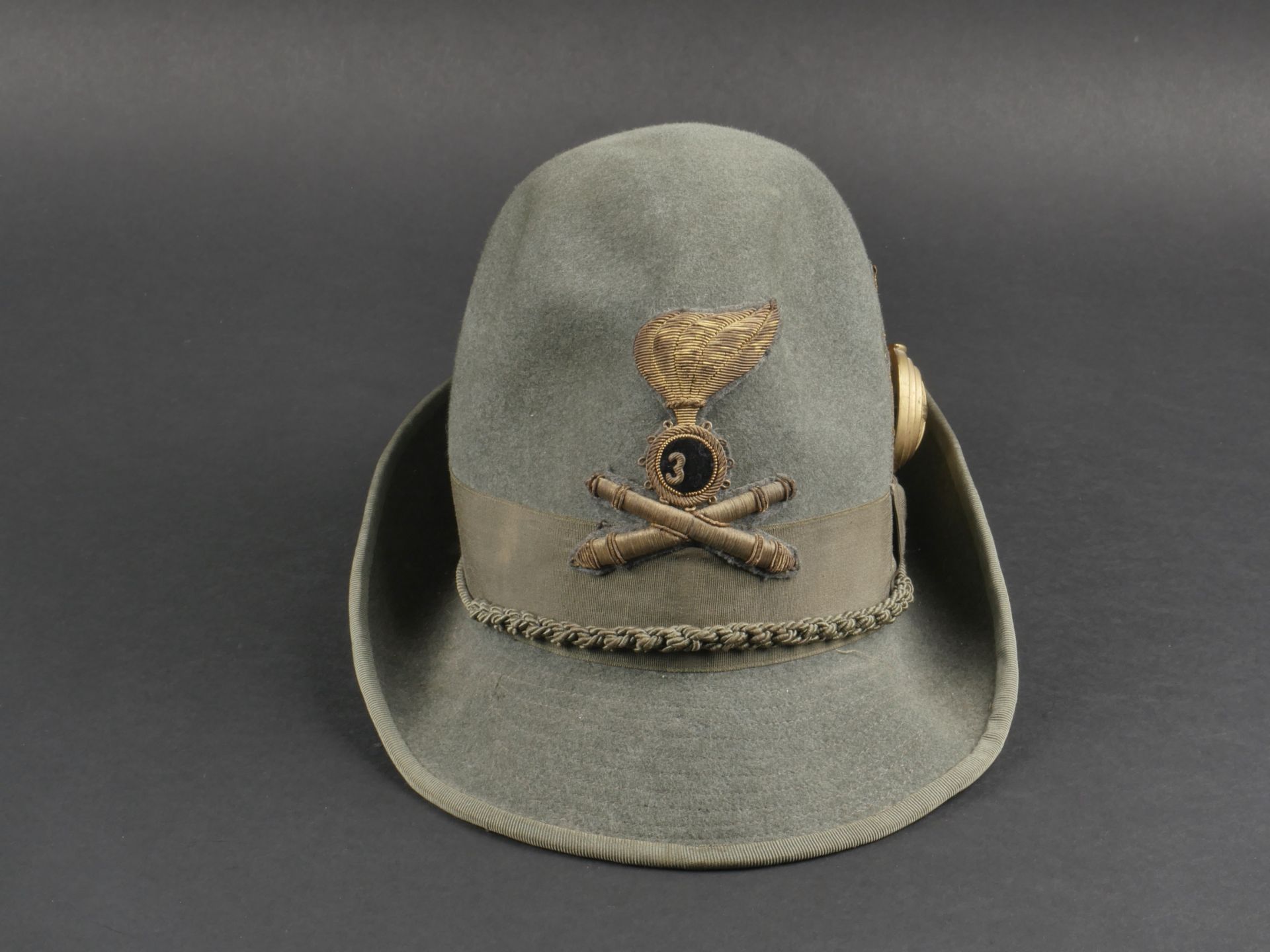 Chapeau de grande tenue de sous-lieutenant du 3eme Regiment des Chasseurs Alpins italien. Second lie