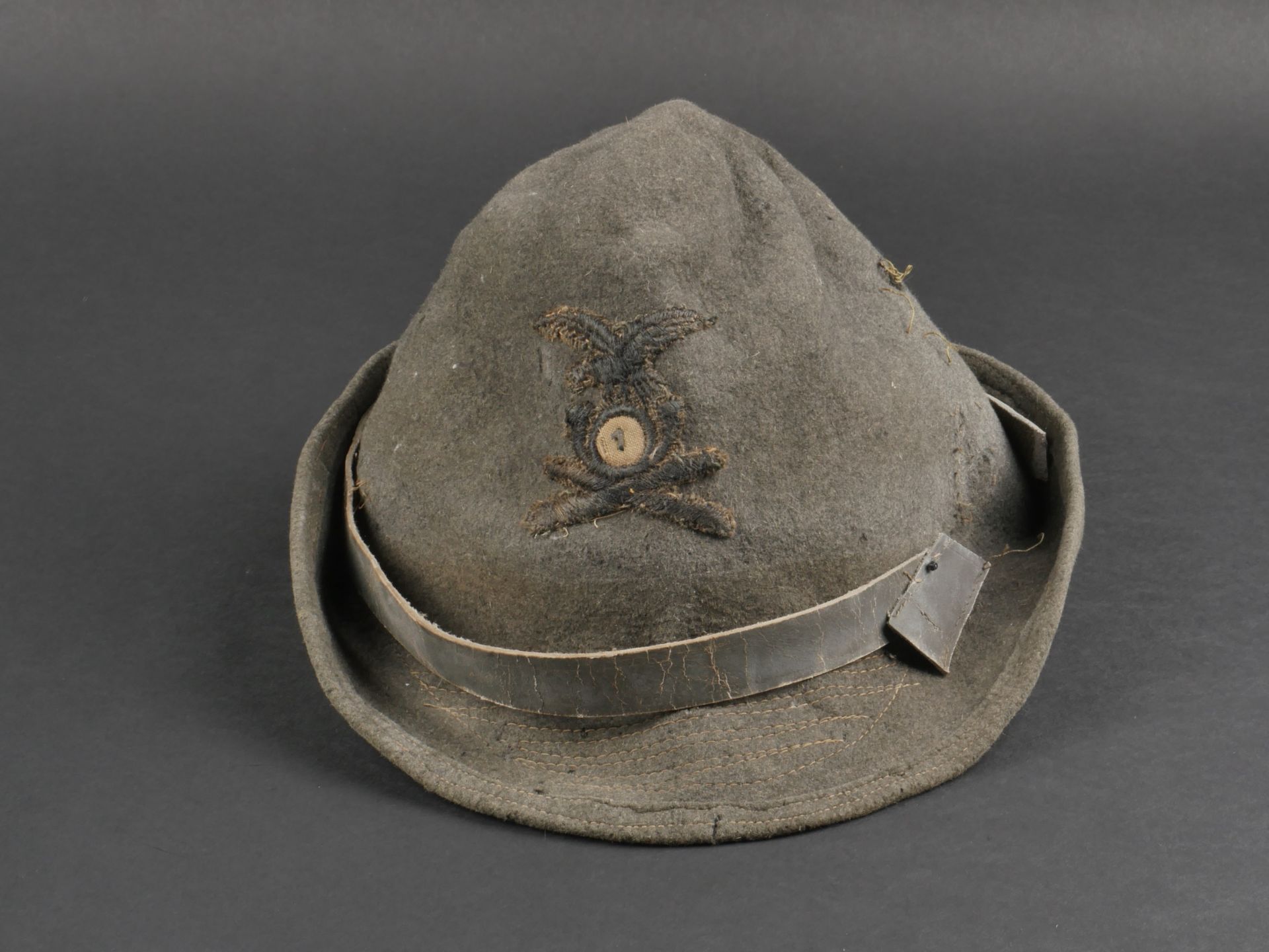 Chapeau de troupe du 1er Regiment des Chasseurs Alpins italien. Troop hat of the 1st Italian Alpine 