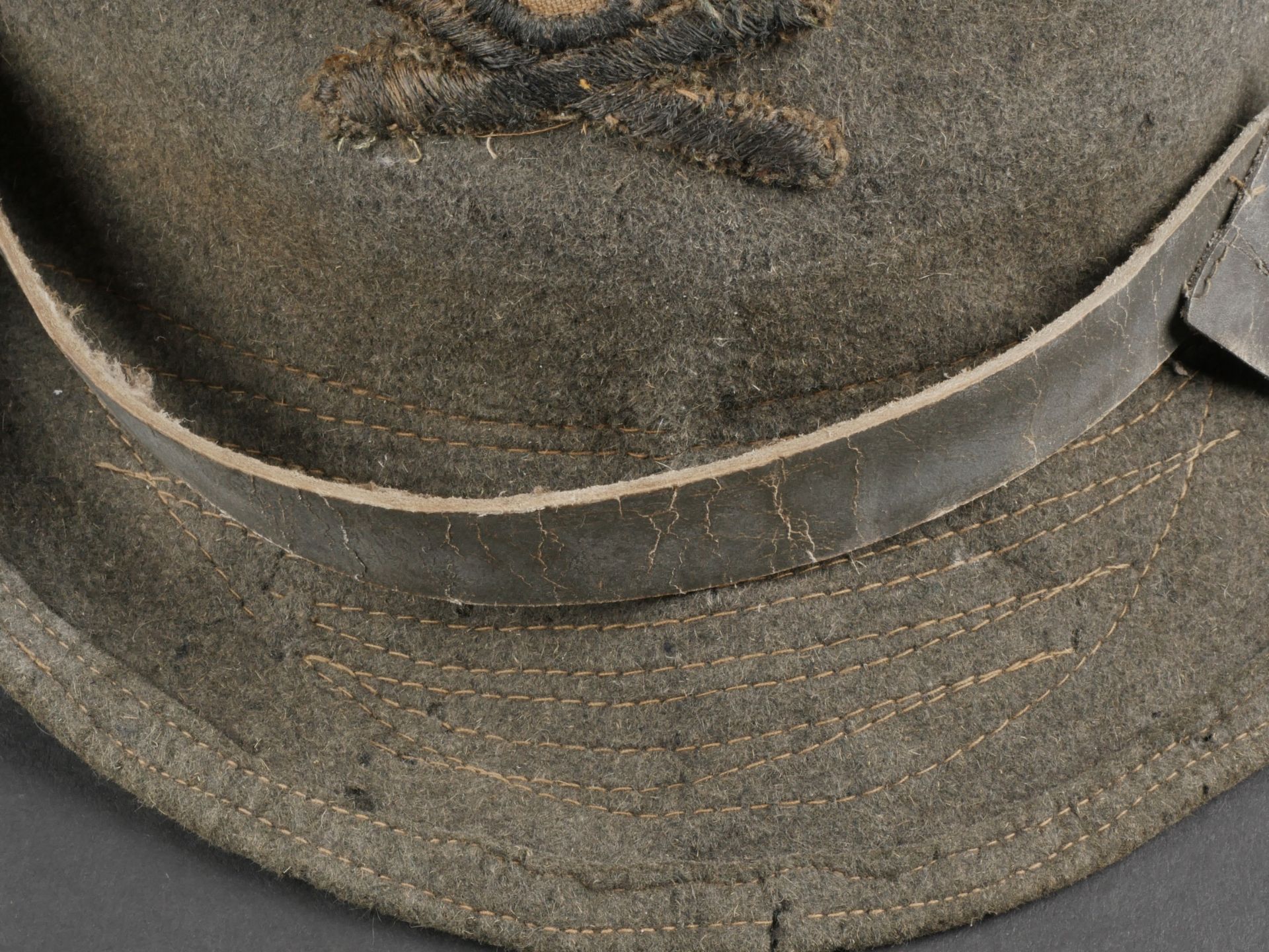 Chapeau de troupe du 1er Regiment des Chasseurs Alpins italien. Troop hat of the 1st Italian Alpine  - Bild 3 aus 10
