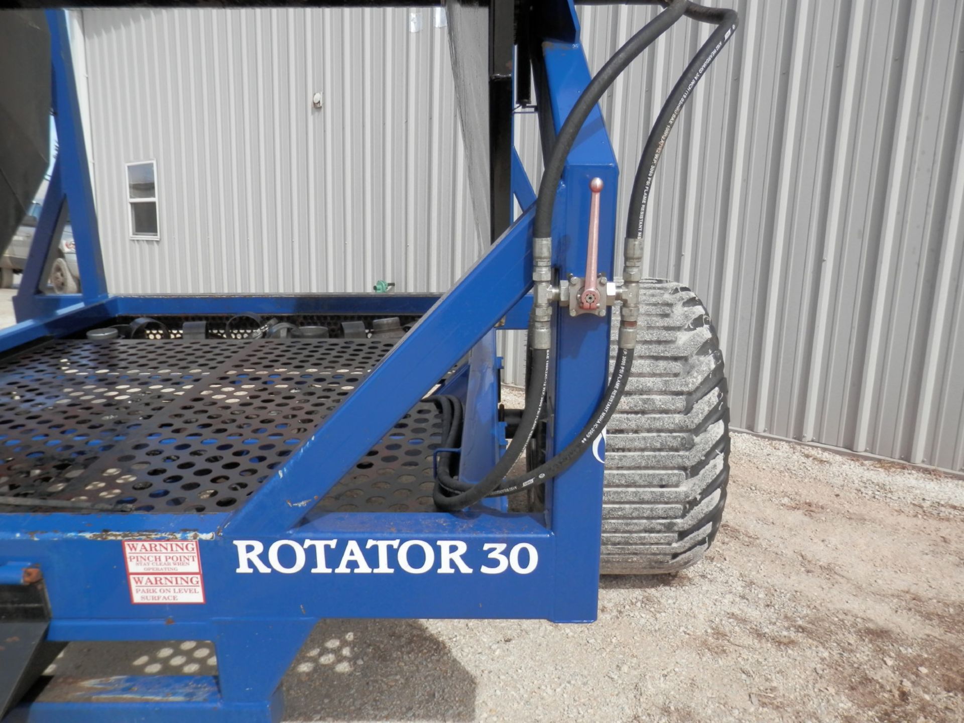 PHIL'S PUMPING ROTATOR 30 HOSE REEL (Hose sells separate) - Image 13 of 14