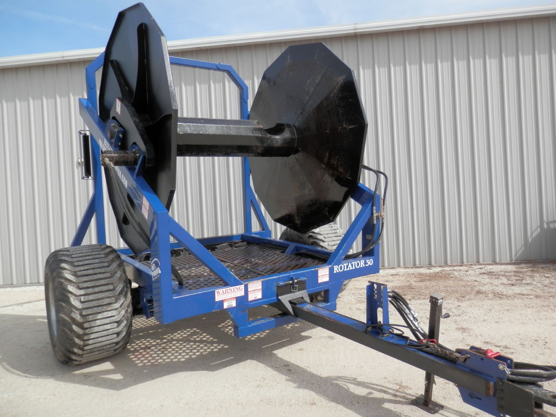 PHIL'S PUMPING ROTATOR 30 HOSE REEL (Hose sells separate)