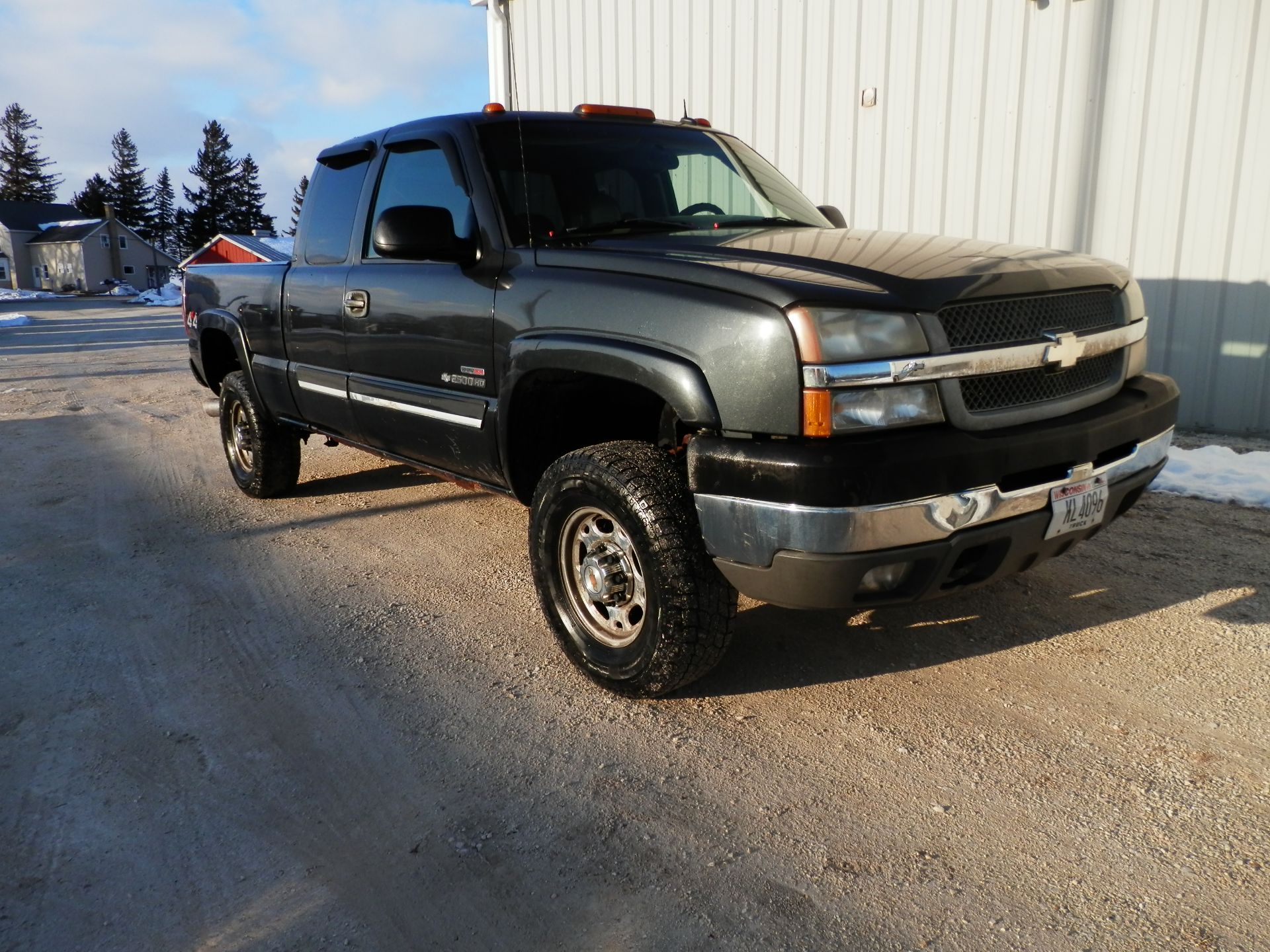 2003 CHEVROLET SILVERADO HD 4X4 DIESEL, VIN 1GCHK29193E113005 - Image 2 of 11