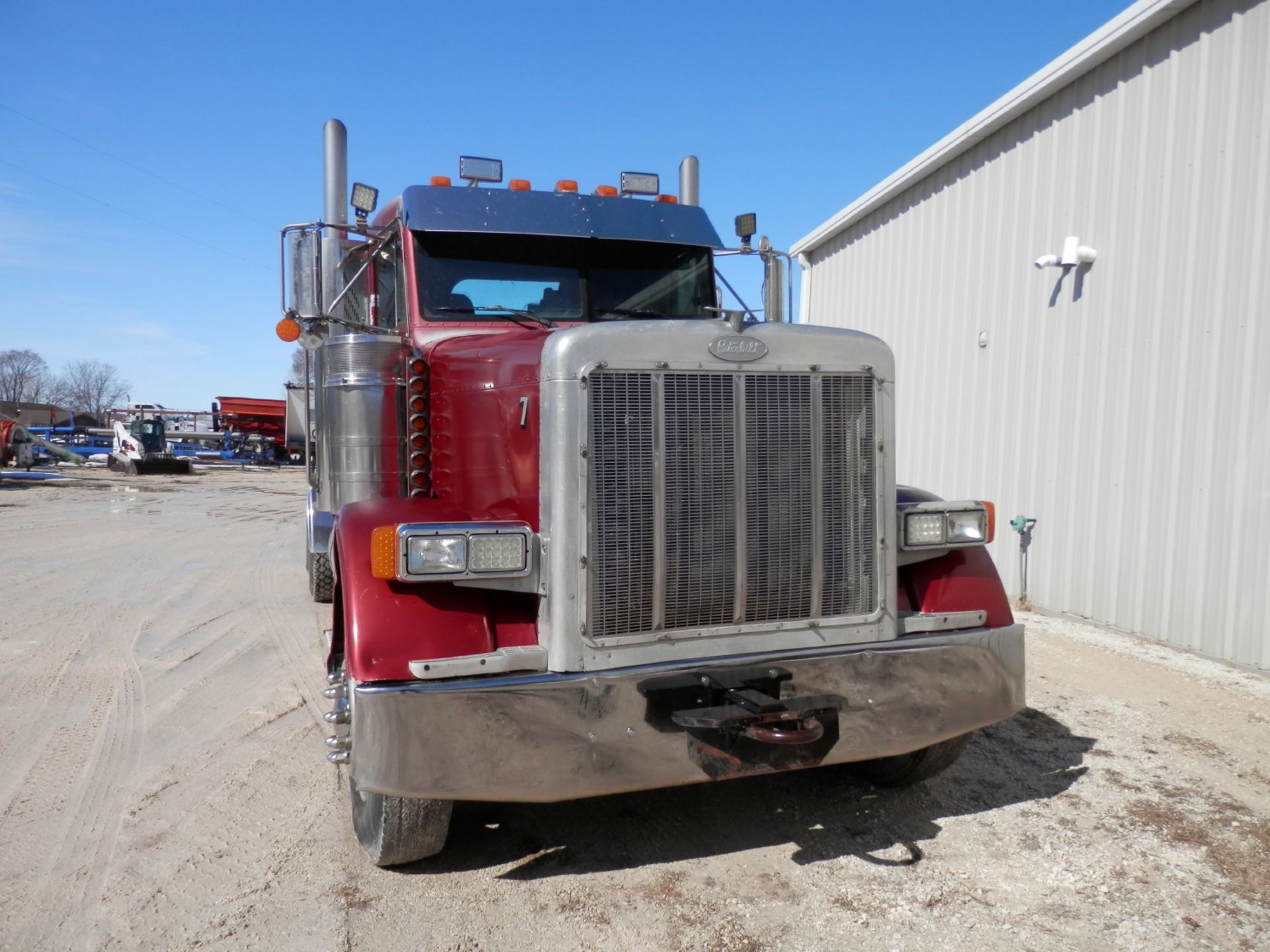 1996 PETERBILT 379 DAY CAB SEMI TRACTOR (TRUCK #7) - Image 3 of 17