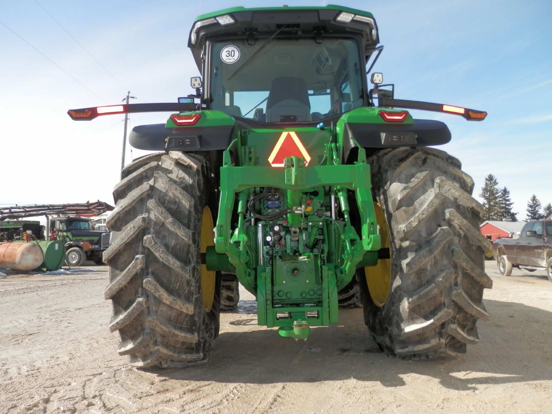 2022 JOHN DEERE 7R330 MFWD TRACTOR - Image 6 of 22