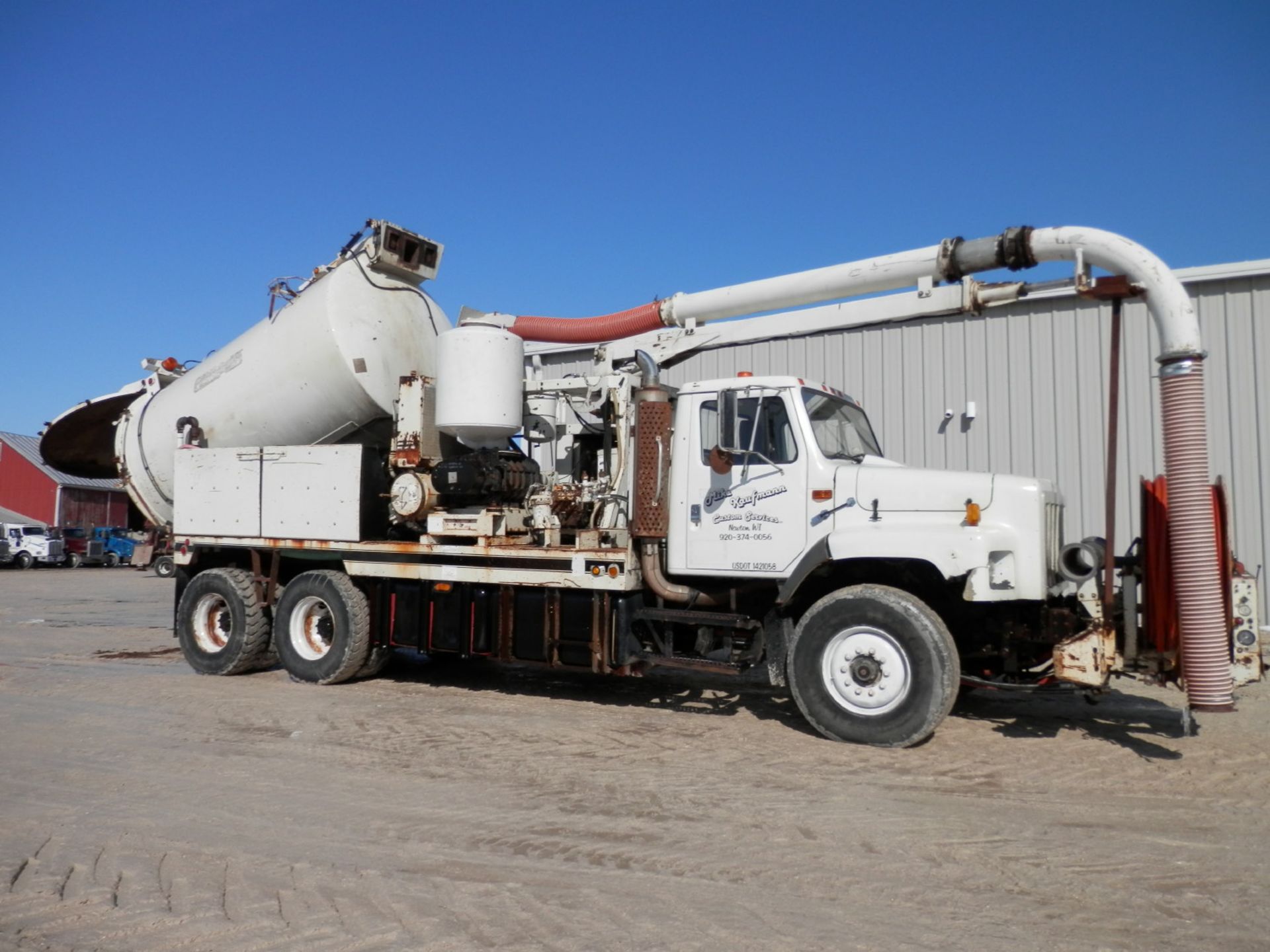 '99 IH NAVISTAR 2674 JETTER VAC TRUCK, VIN 1HTGLAHTXXH649104 - Image 3 of 17