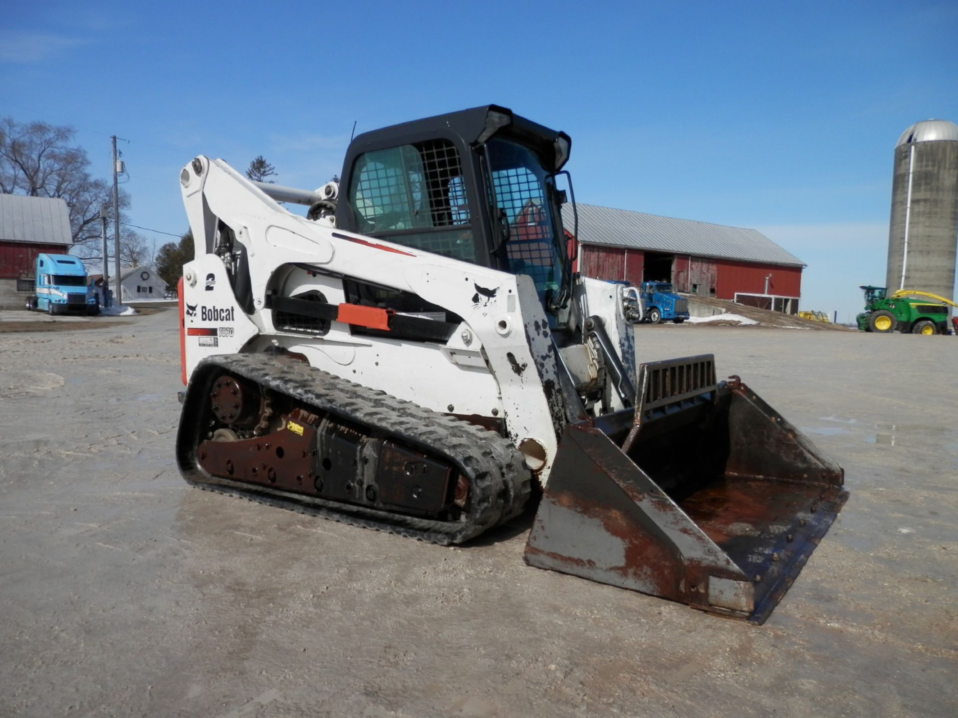 2012 BOBCAT T870 TRACK SKIDSTEER - Image 3 of 24