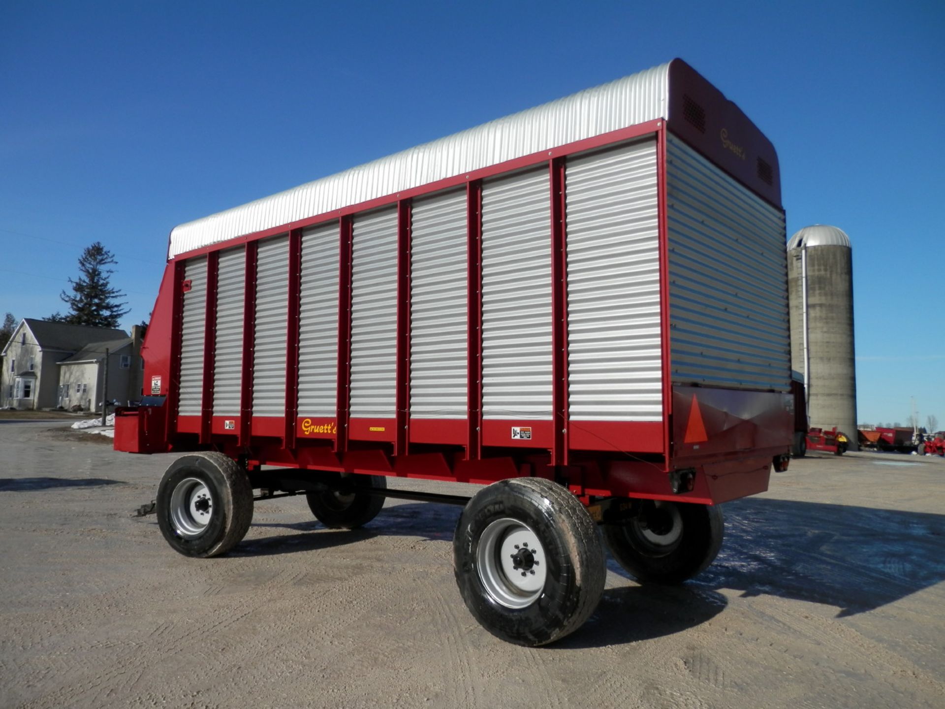 GRUETT SUPER 6900 20' LH FORAGE BOX-WAGON 2 - Image 4 of 16