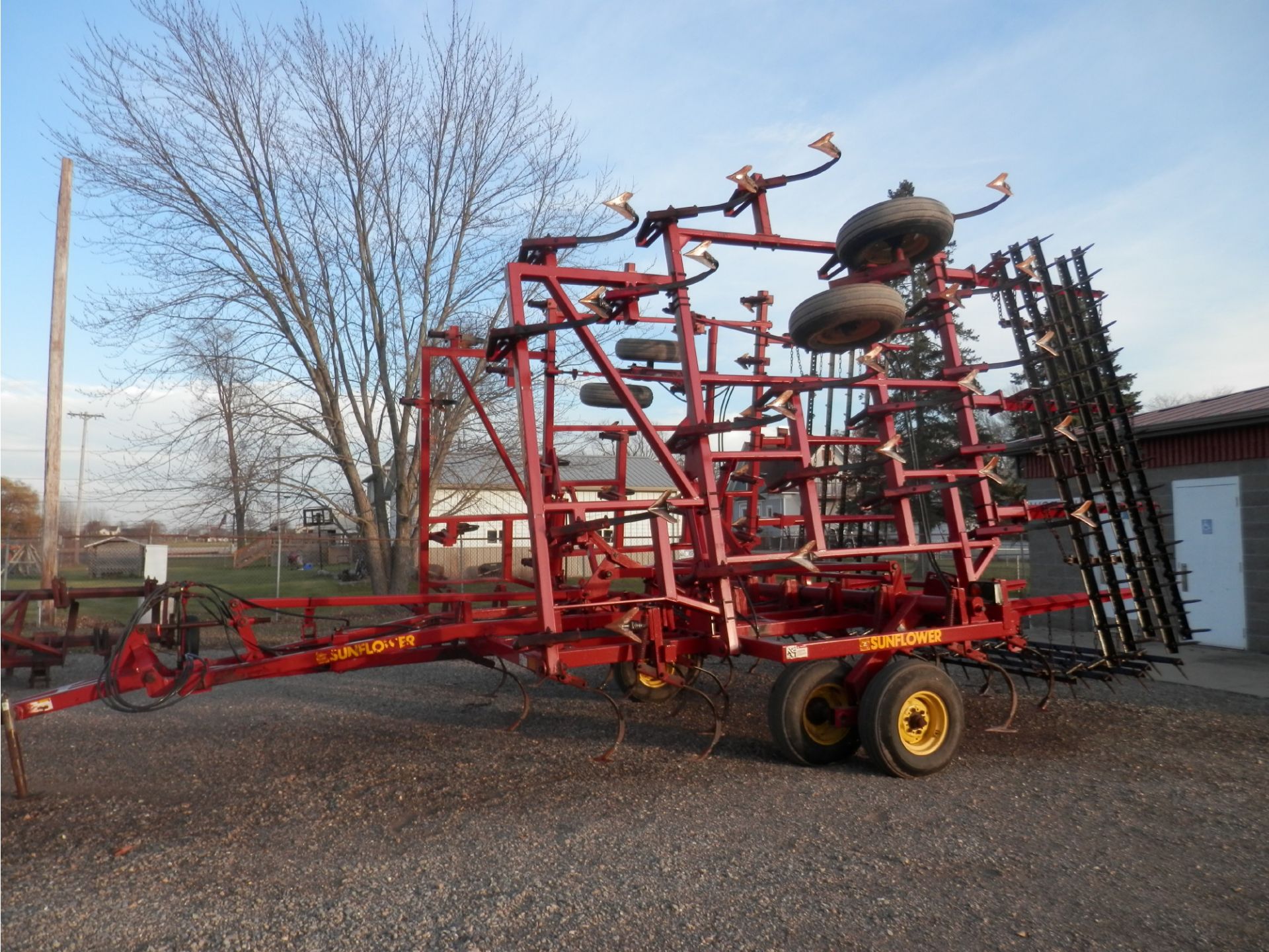 SUNFLOWER 5034-33 FIELD CULTIVATOR - Image 3 of 9