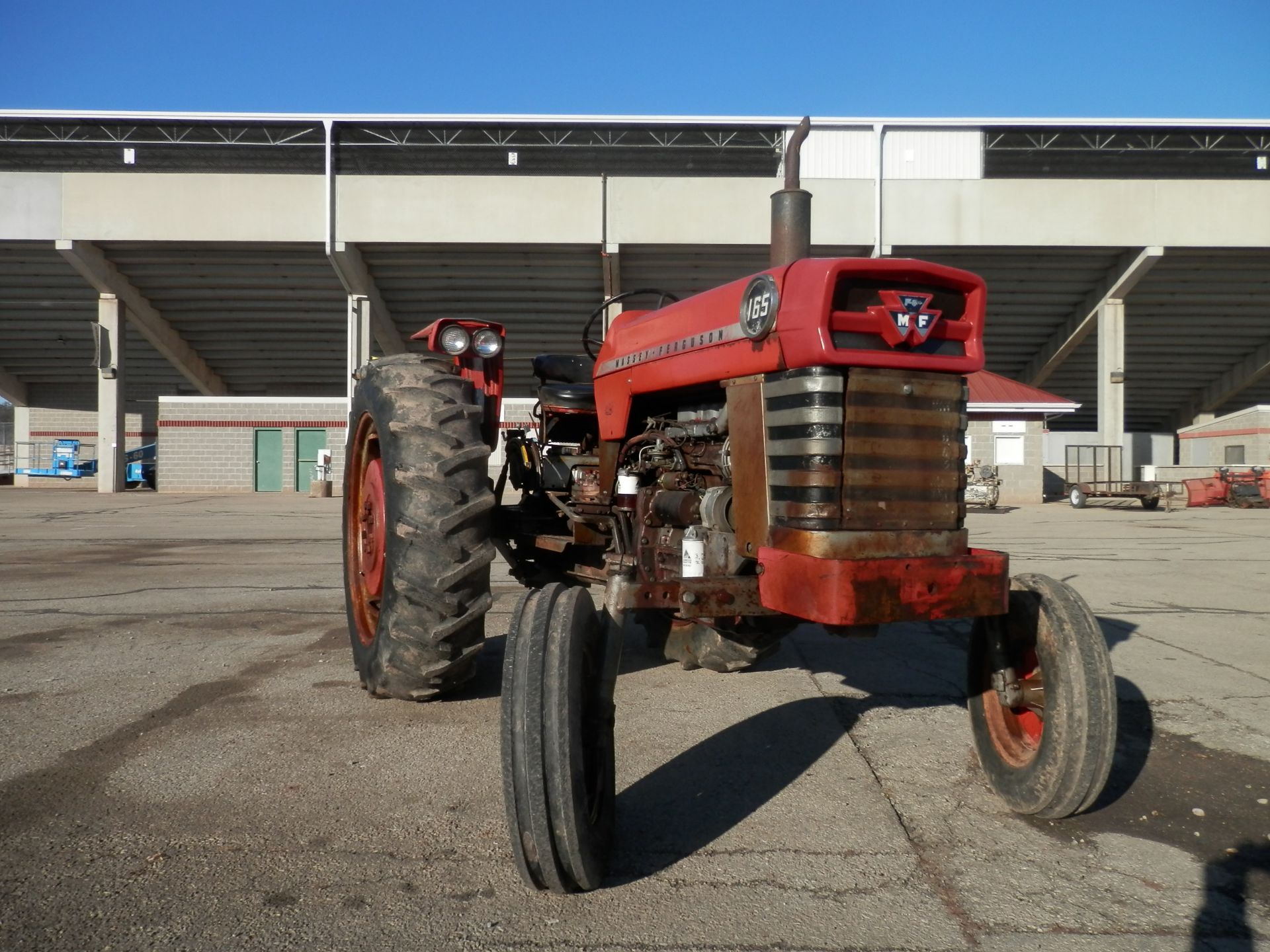 MASSEY FERGUSON 165 DSL UTILITY TRACTOR - Image 4 of 21