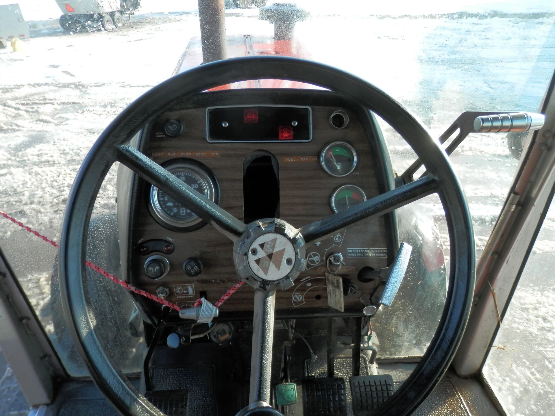 MASSEY FERGUSON 2805 2WD TRACTOR - Image 7 of 17